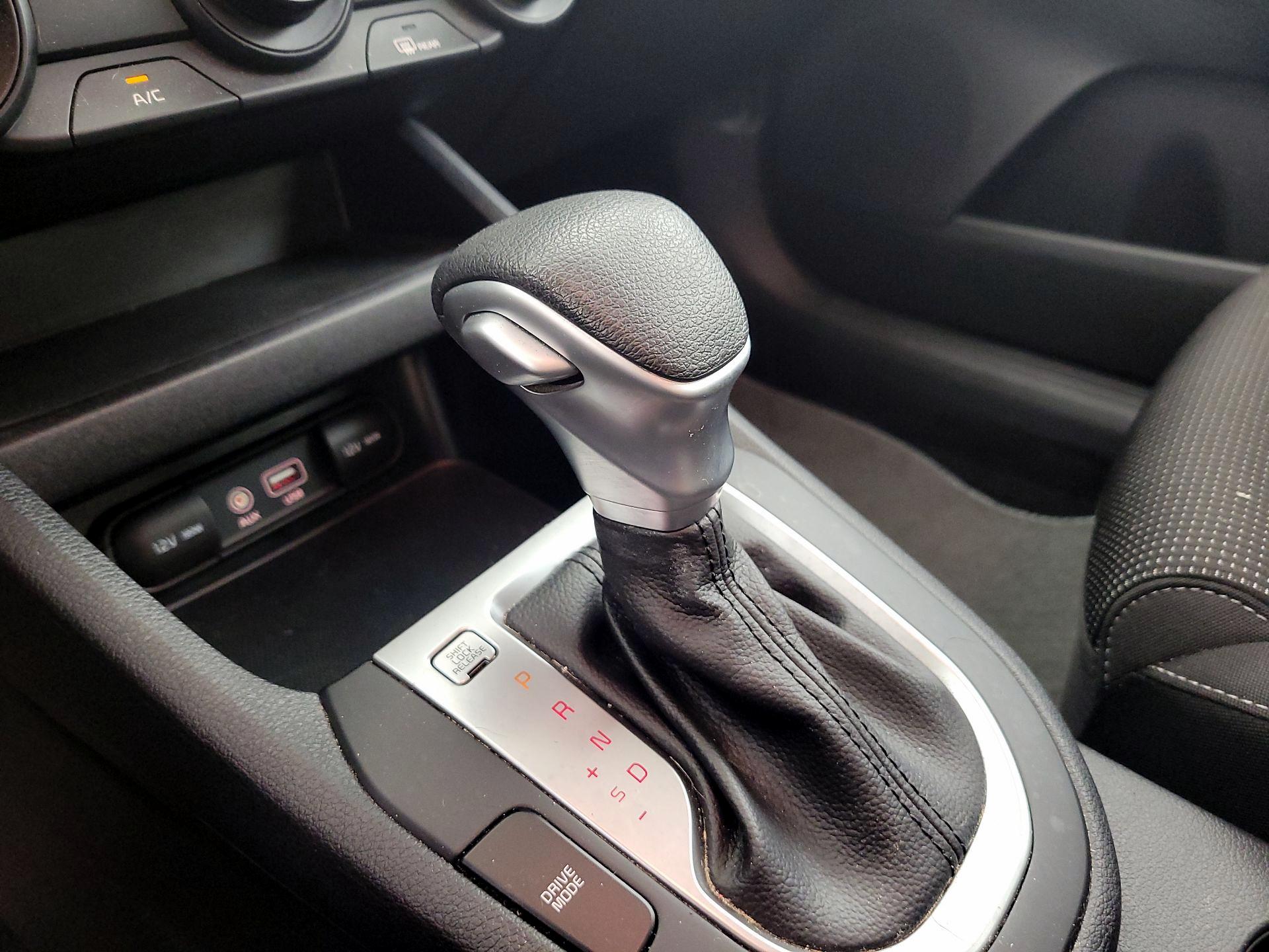 Thumbnail: 2020 Kia Forte - 15