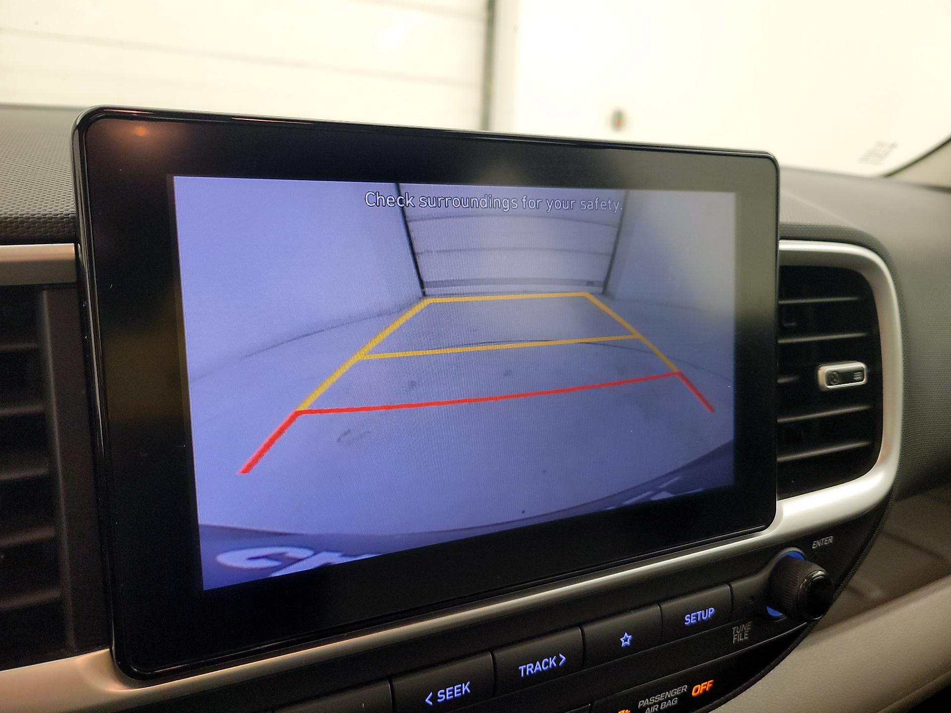 Thumbnail: 2022 Hyundai Venue - 14