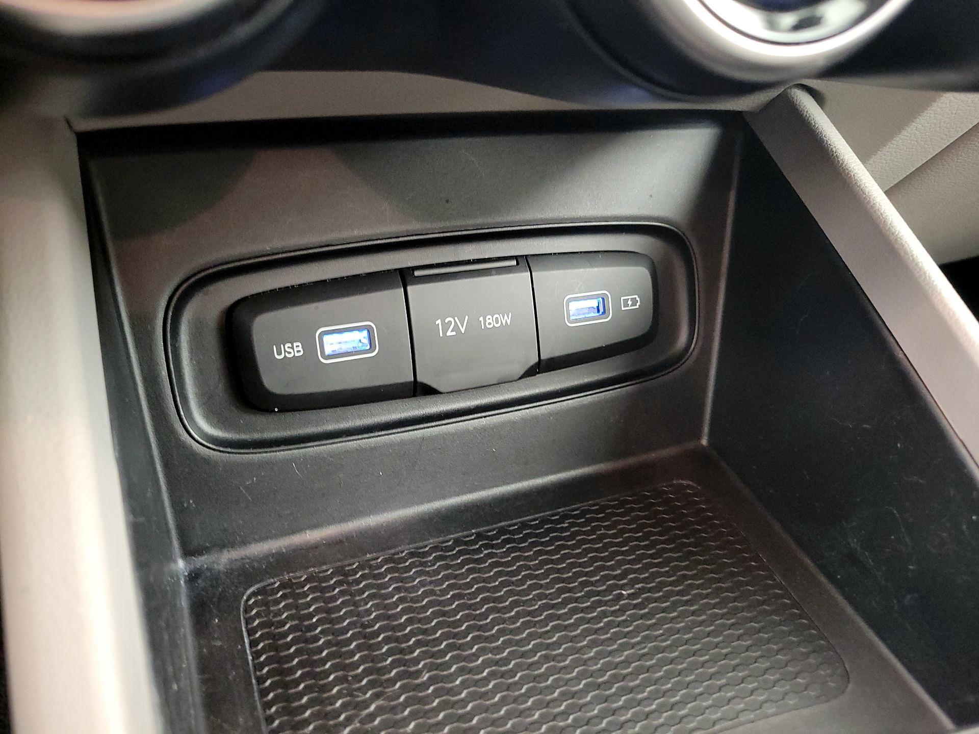 Thumbnail: 2022 Hyundai Venue - 18