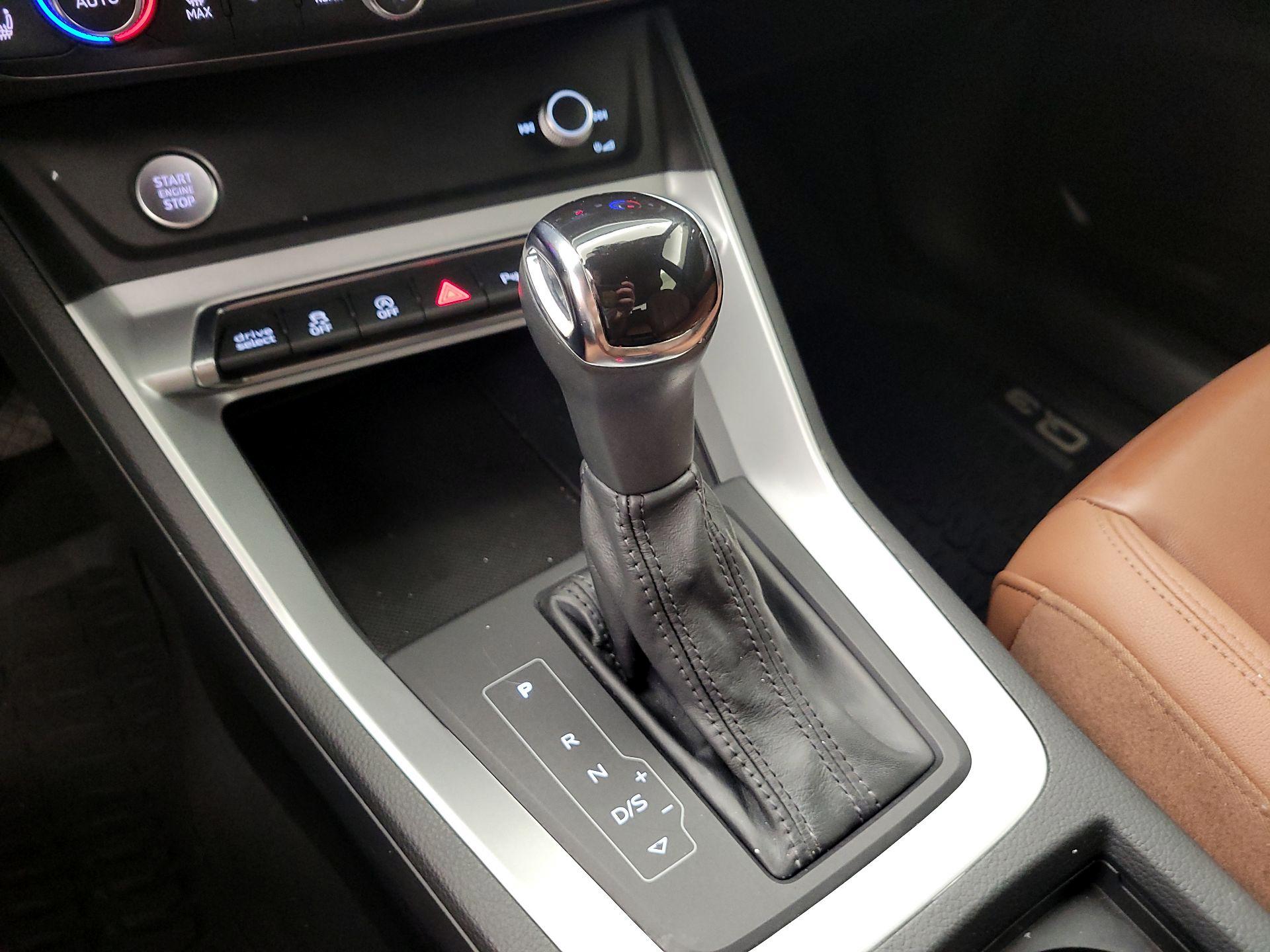 Thumbnail: 2020 Audi Q3 - 17