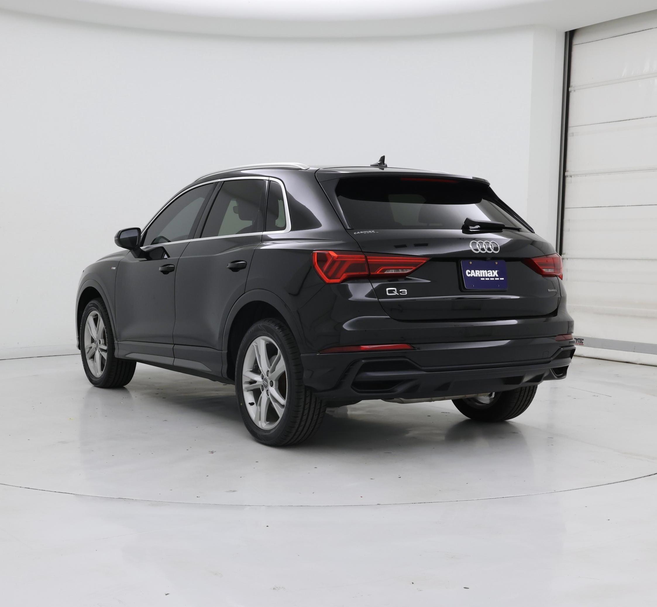 Thumbnail: 2020 Audi Q3 - 2