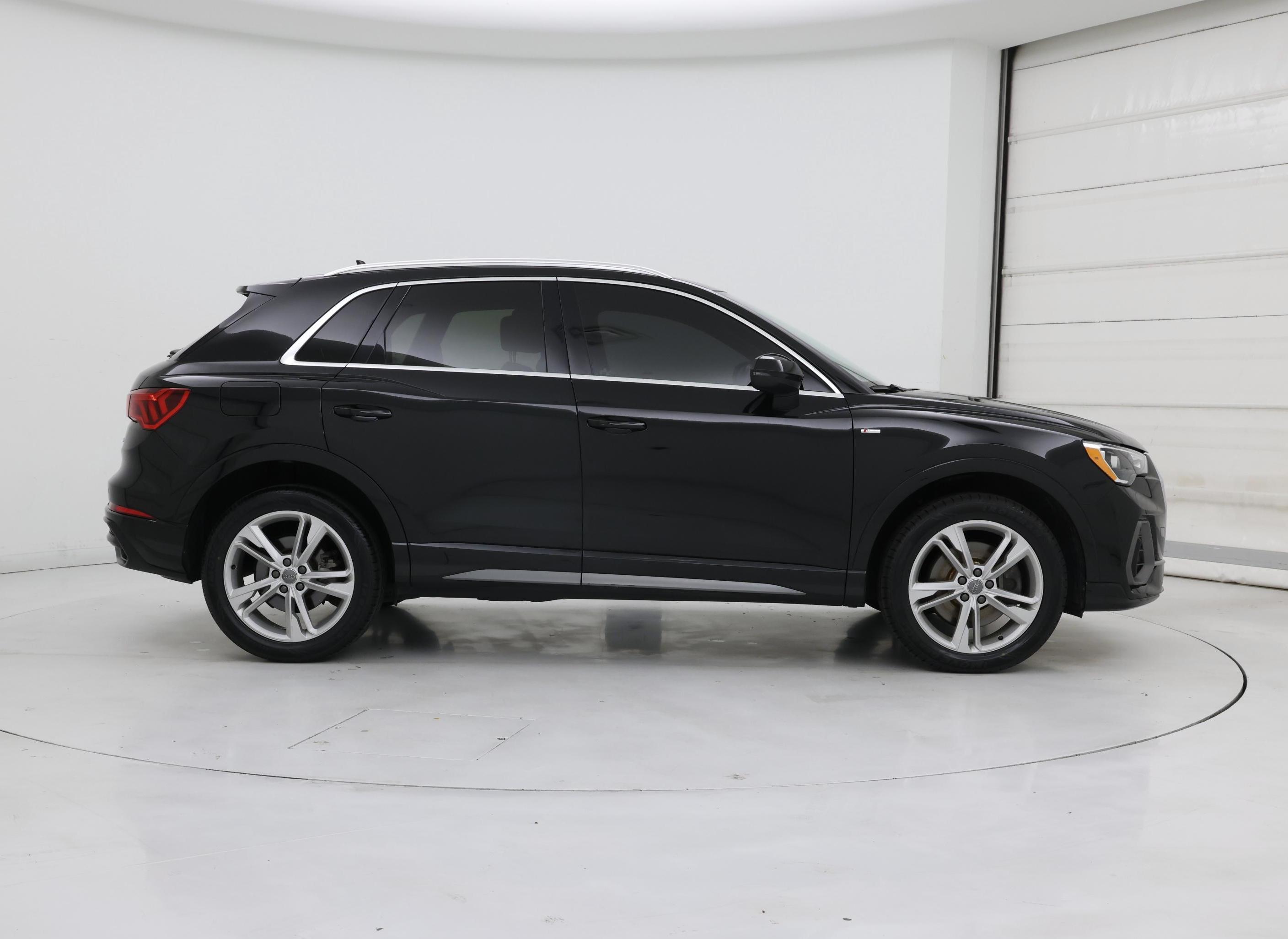 Thumbnail: 2020 Audi Q3 - 7