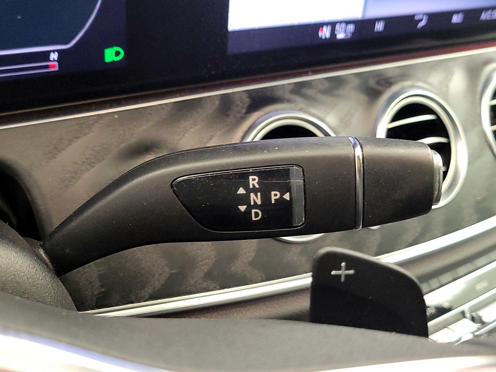 Thumbnail: 2020 Mercedes-Benz E-Class - 18