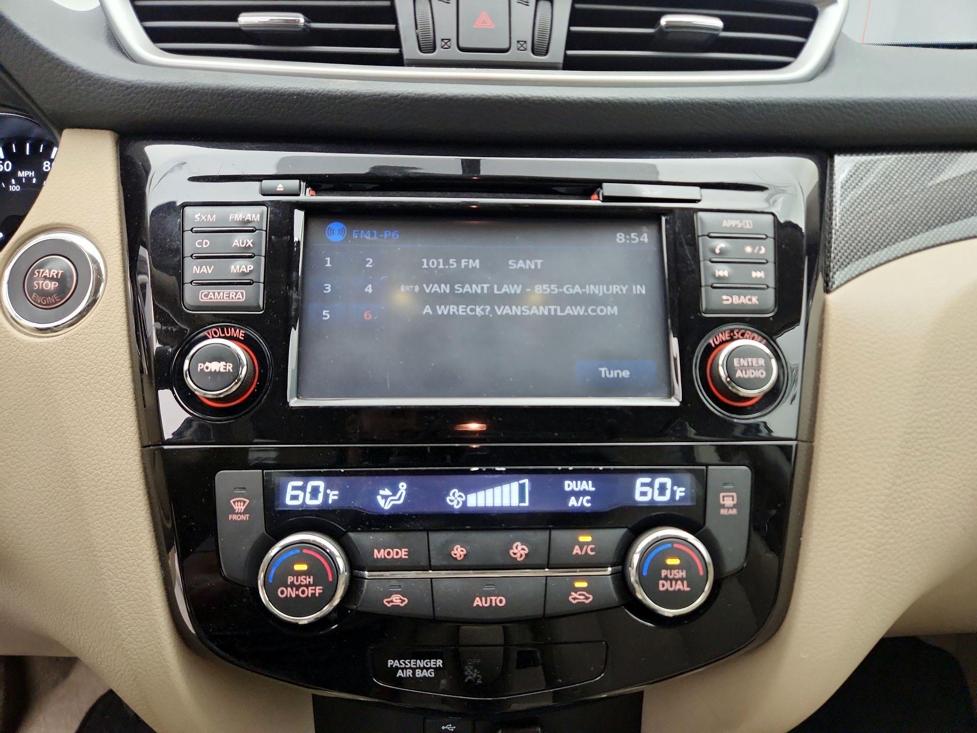 Thumbnail: 2015 Nissan Rogue - 16
