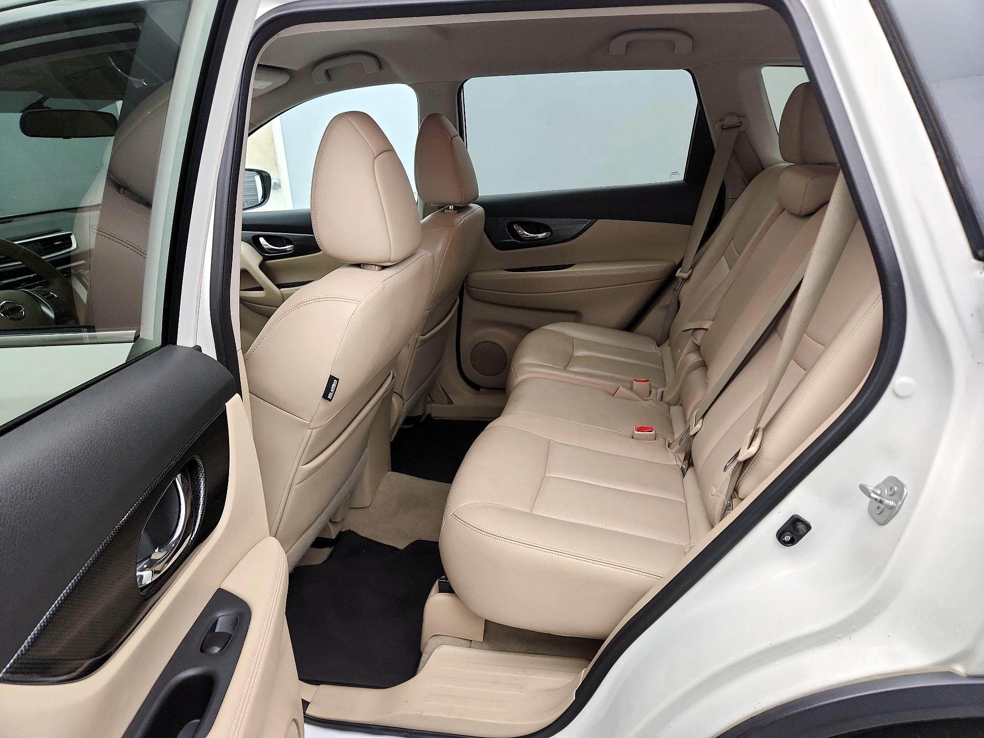 Thumbnail: 2015 Nissan Rogue - 20