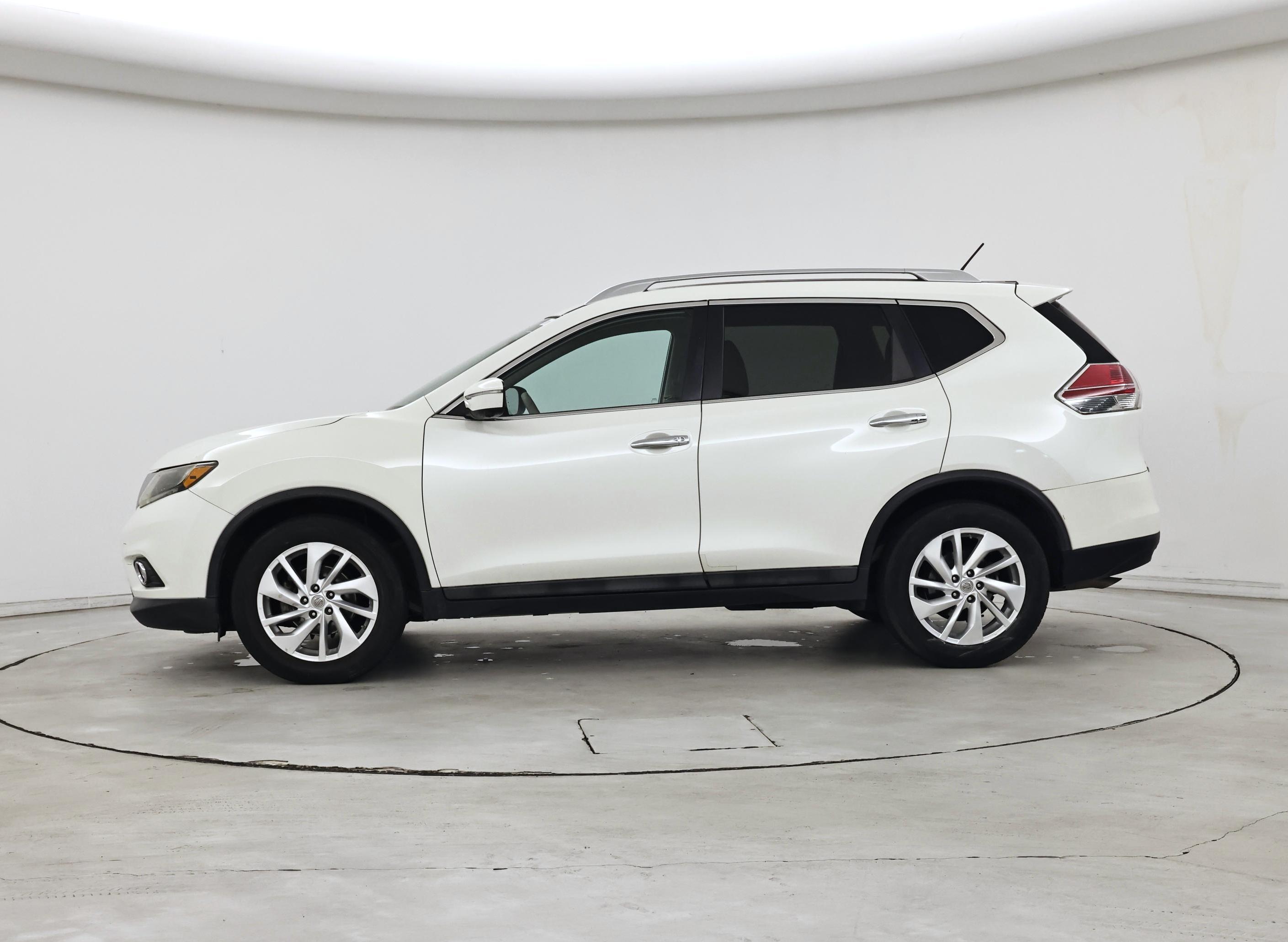 Thumbnail: 2015 Nissan Rogue - 3