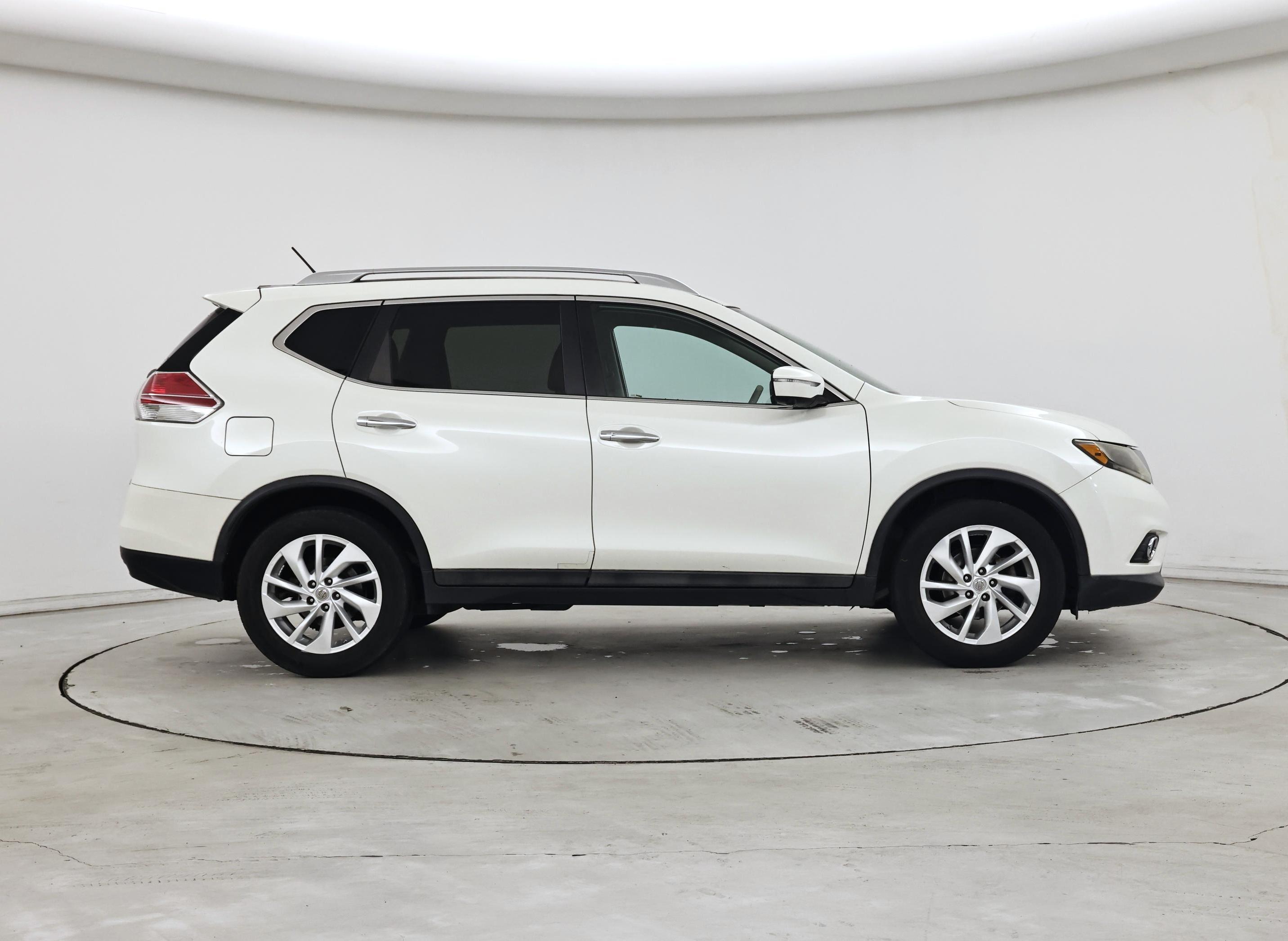 Thumbnail: 2015 Nissan Rogue - 7