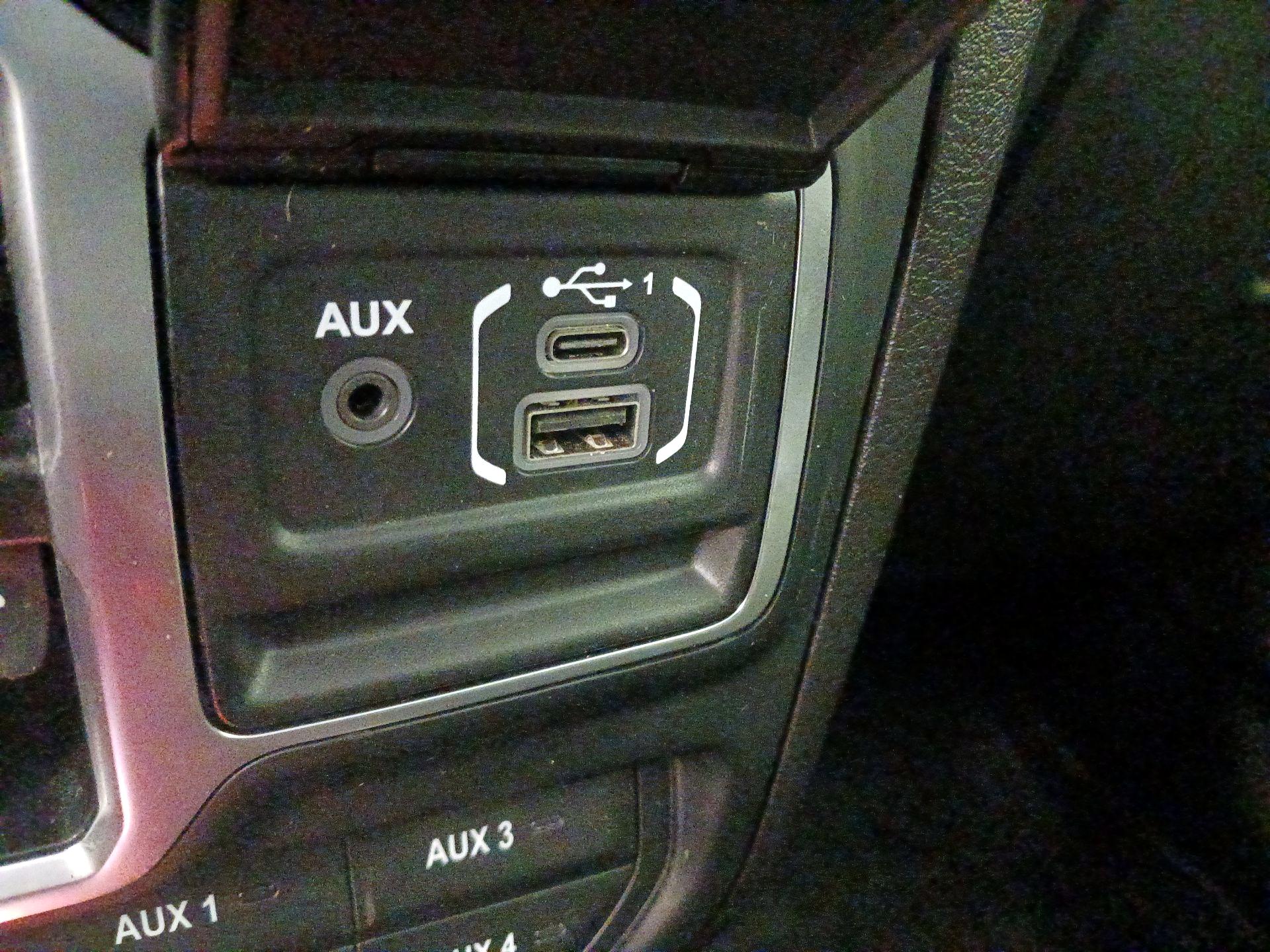 Thumbnail: 2024 Jeep Wrangler - 18