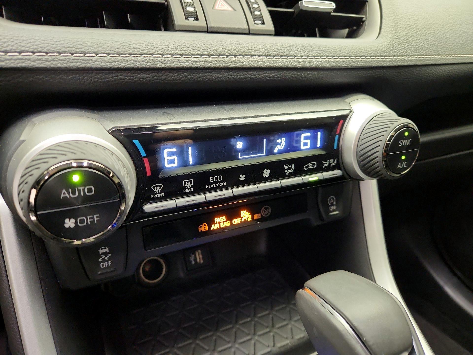 Thumbnail: 2024 Toyota RAV4 - 17