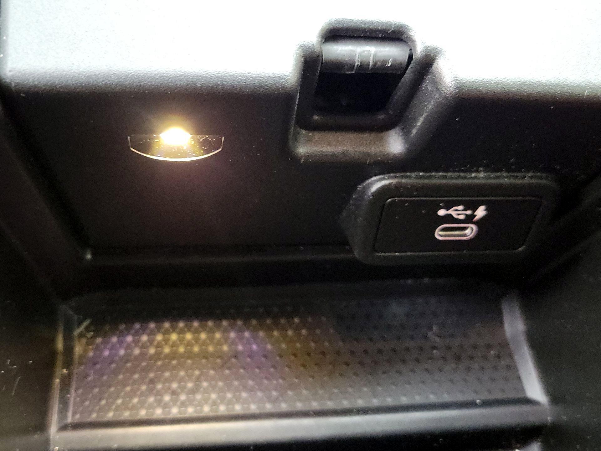 Thumbnail: 2022 BMW M3 - 19