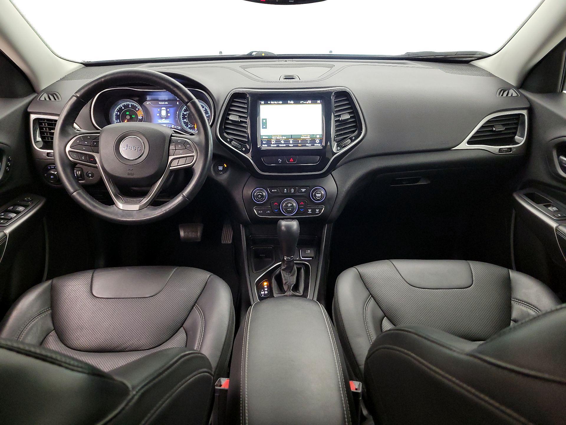 Thumbnail: 2019 Jeep Cherokee - 9