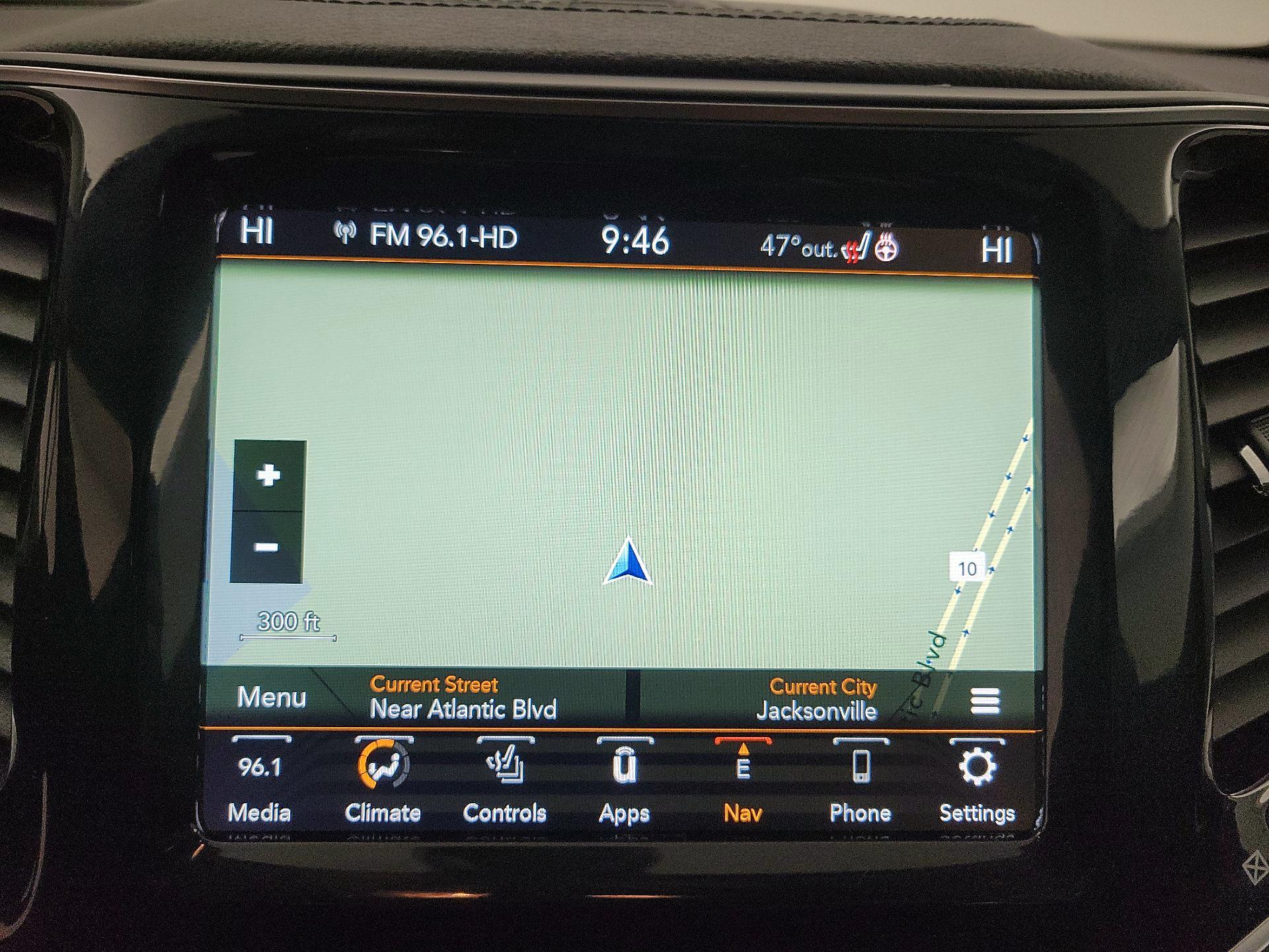 Thumbnail: 2019 Jeep Cherokee - 14