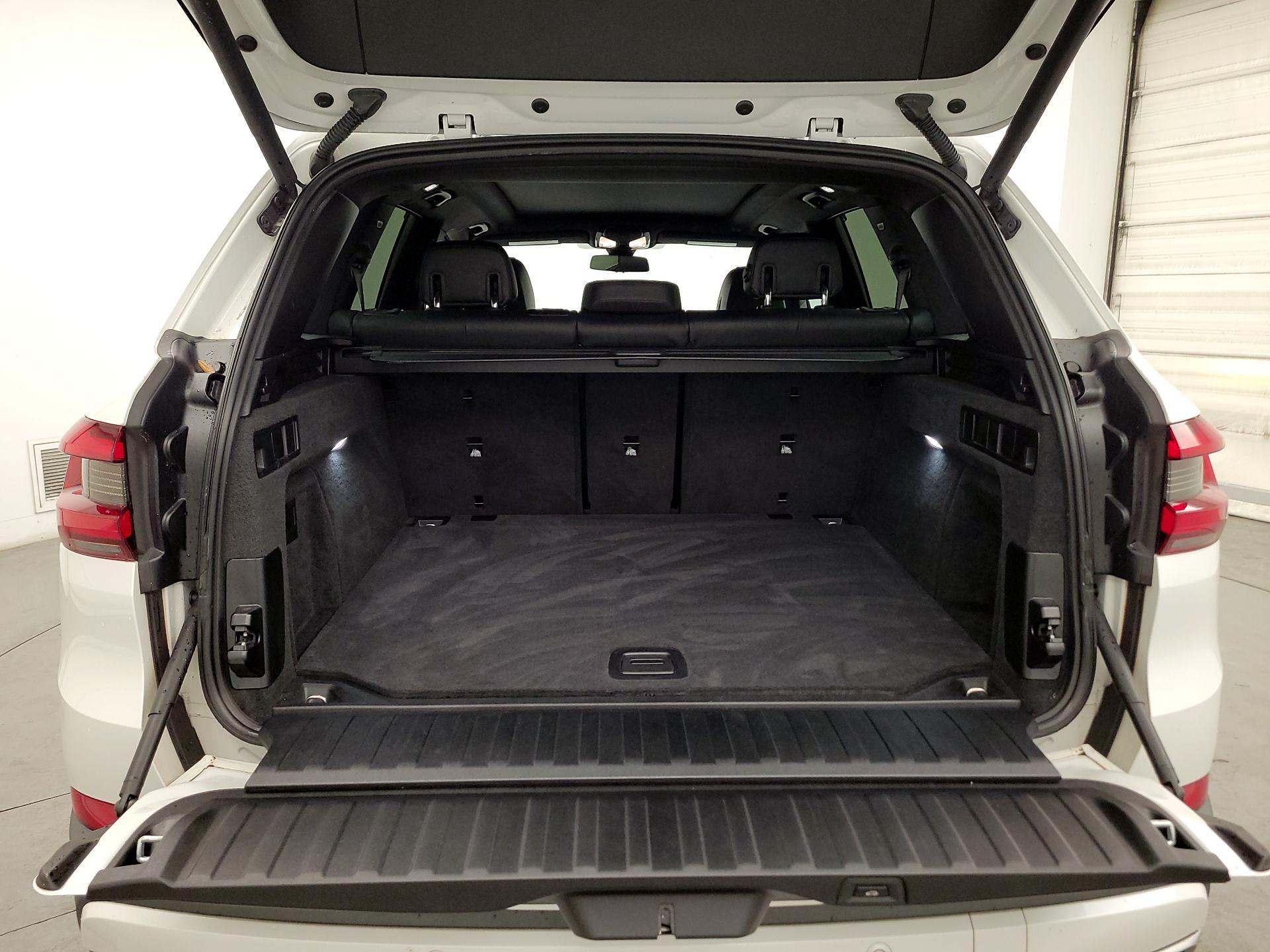 Thumbnail: 2021 BMW X5 - 20