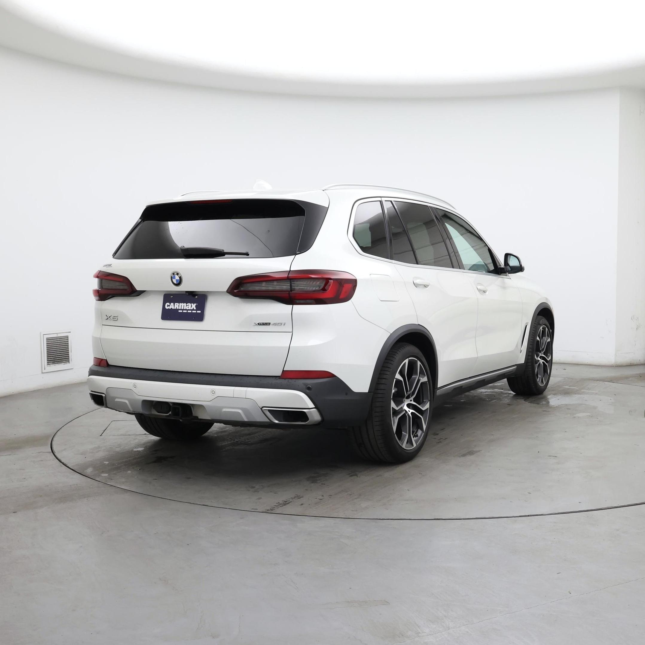 Thumbnail: 2021 BMW X5 - 8