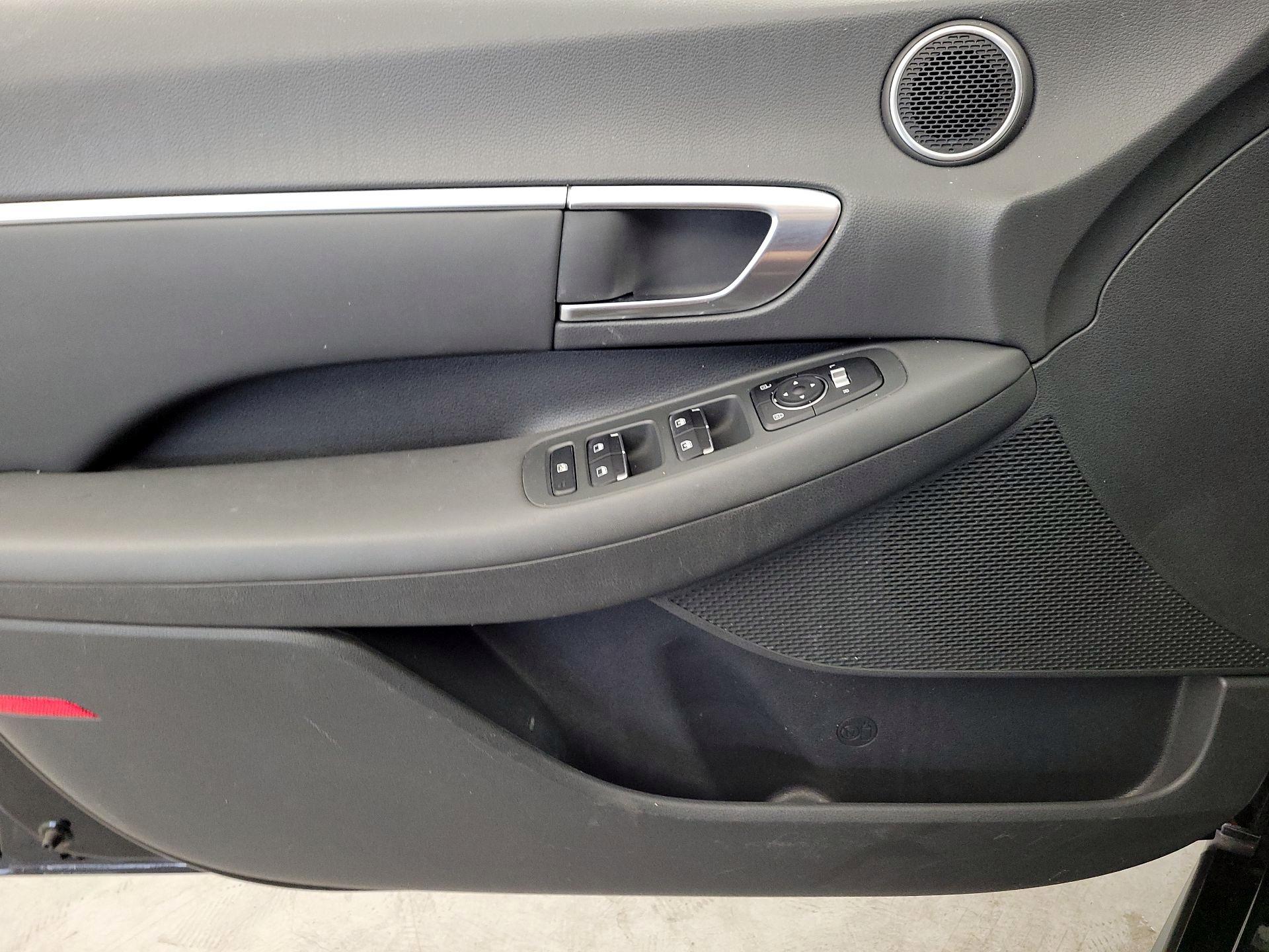 Thumbnail: 2020 Hyundai Sonata - 12