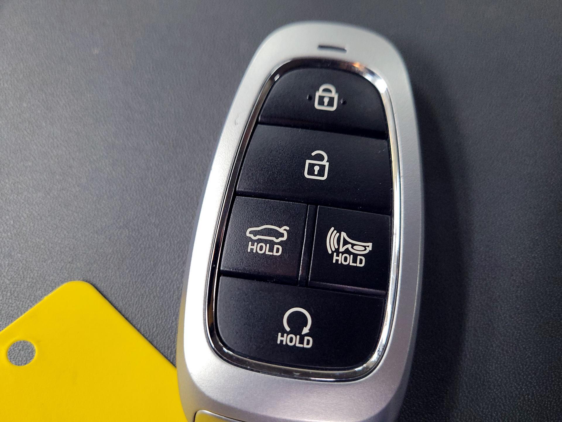 Thumbnail: 2020 Hyundai Sonata - 18