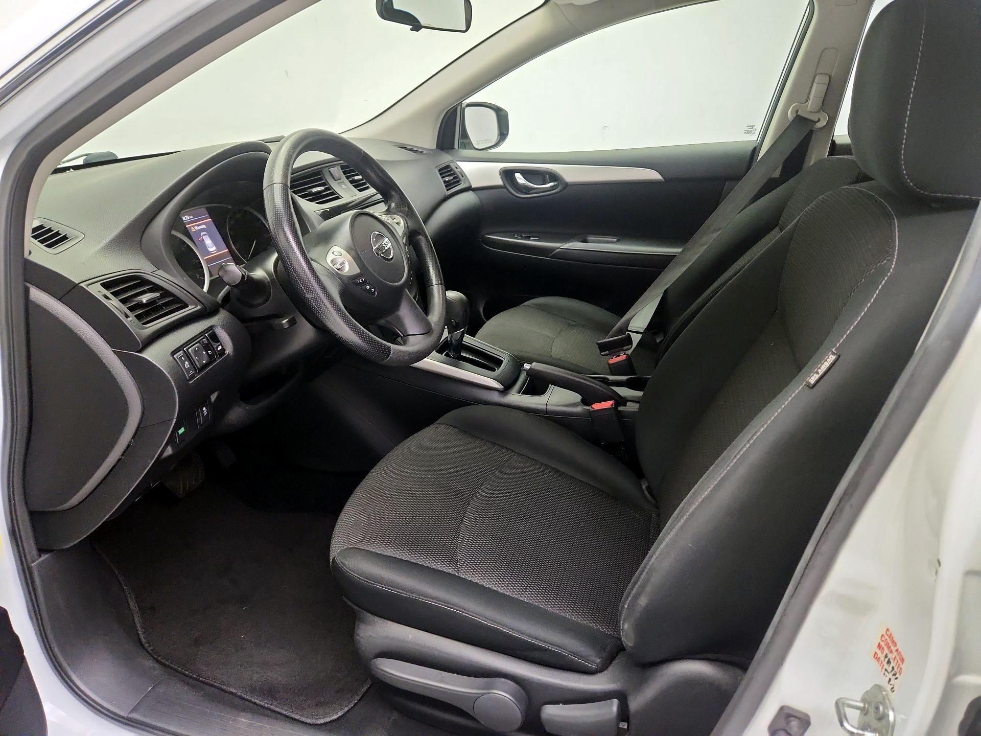 Thumbnail: 2019 Nissan Sentra - 11