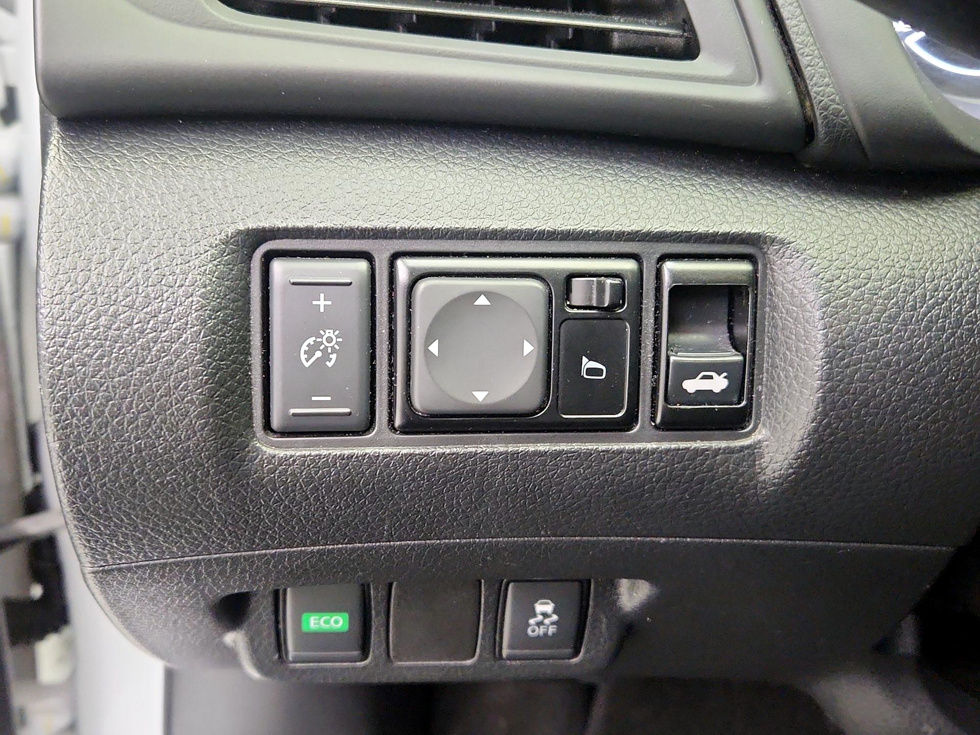 Thumbnail: 2019 Nissan Sentra - 13