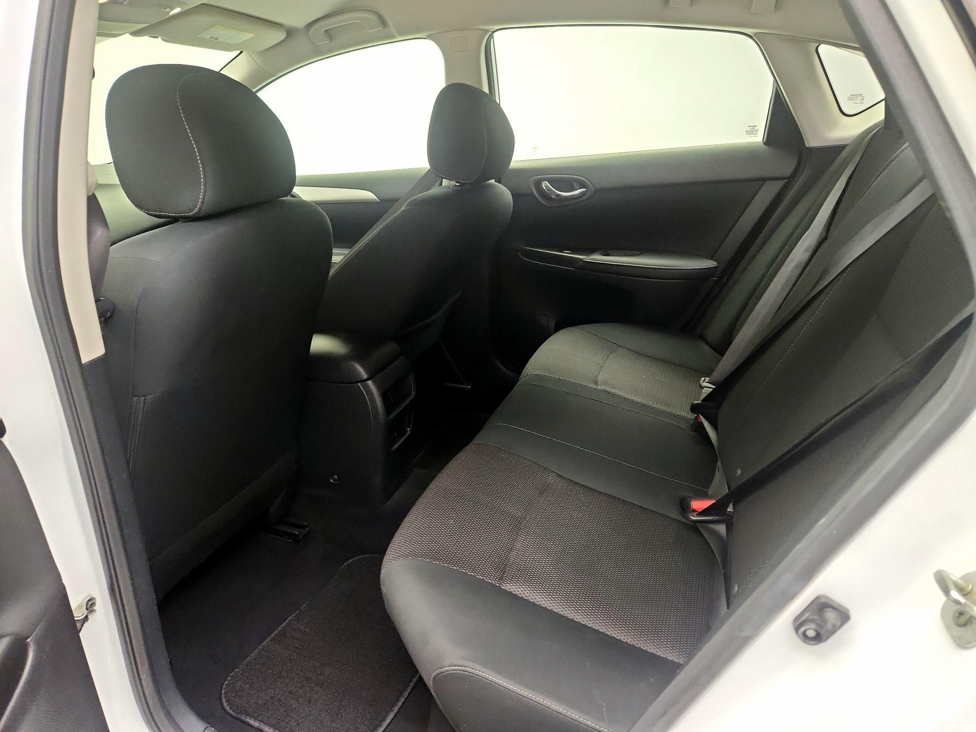 Thumbnail: 2019 Nissan Sentra - 18