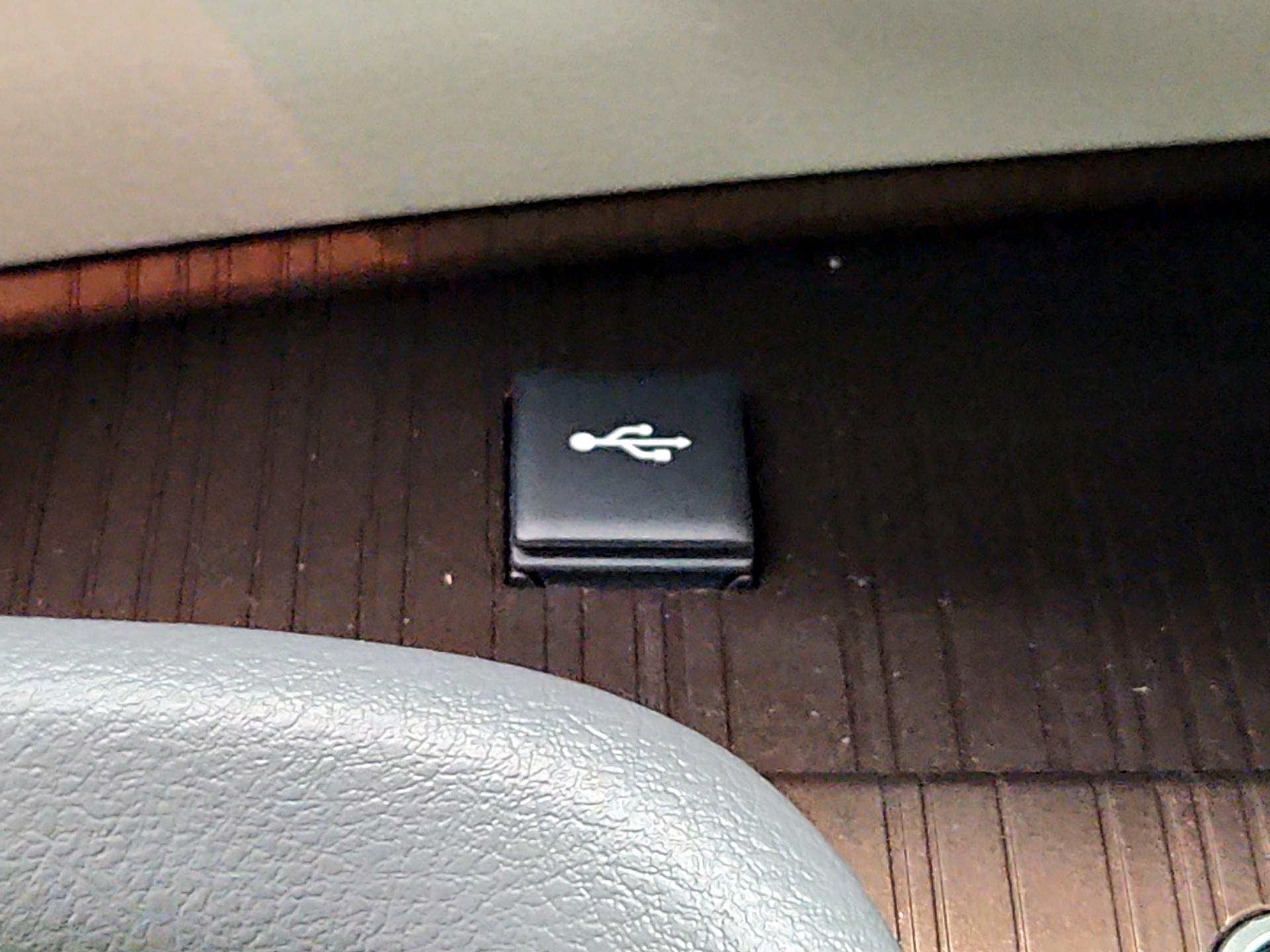 Thumbnail: 2022 Toyota Sienna - 18