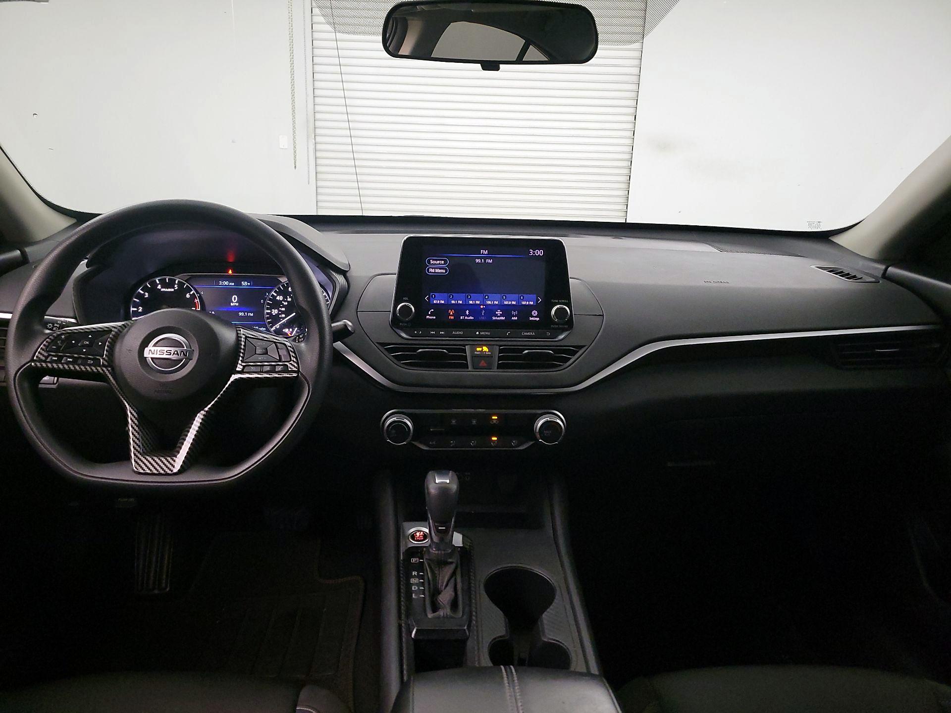 Thumbnail: 2020 Nissan Altima - 9