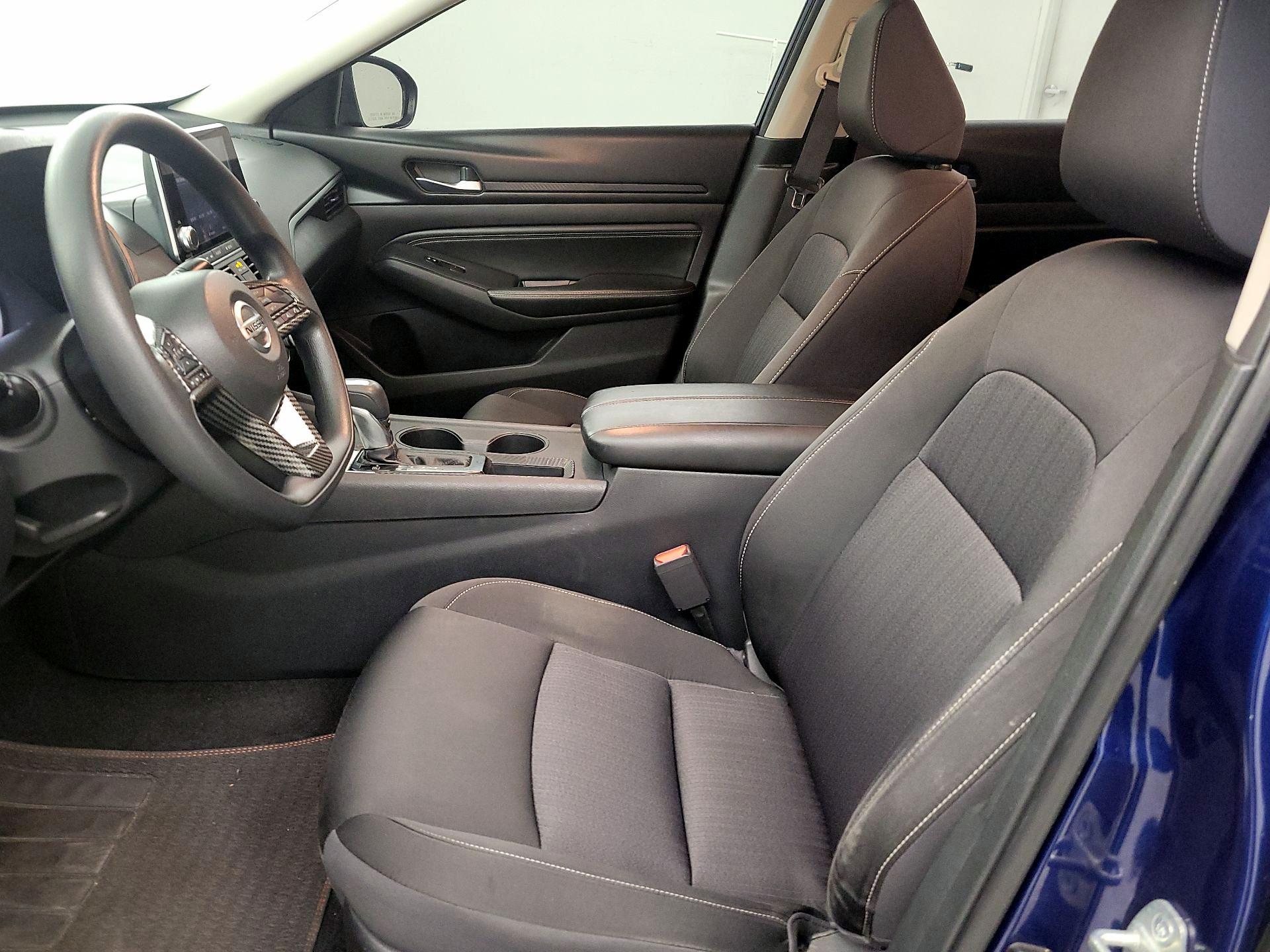 Thumbnail: 2020 Nissan Altima - 11