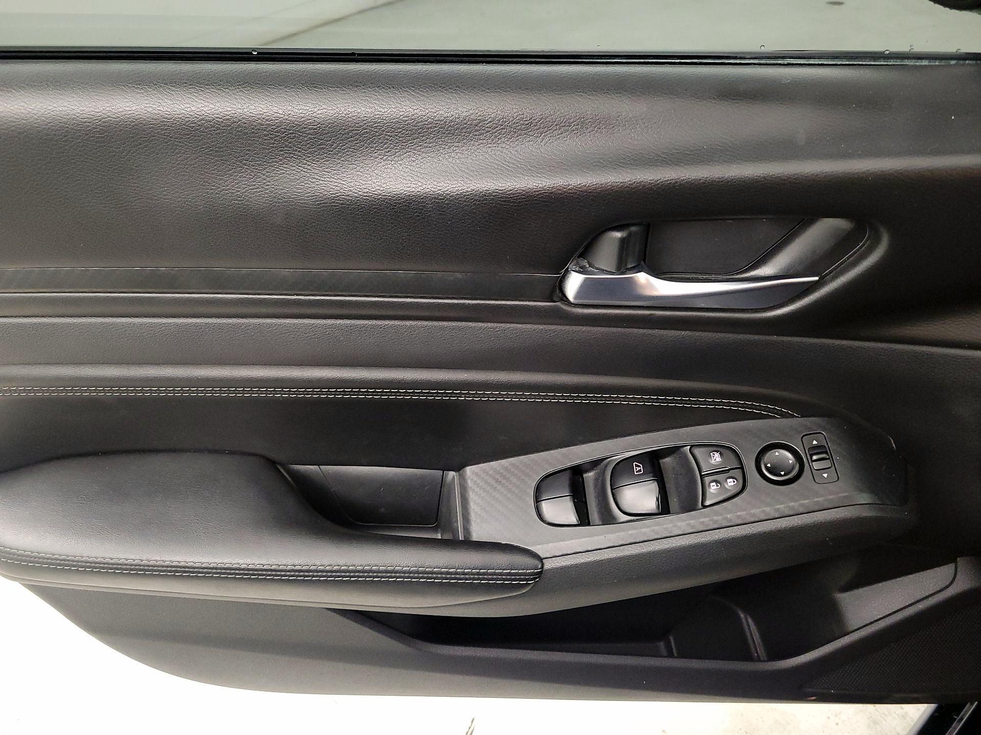 Thumbnail: 2020 Nissan Altima - 12