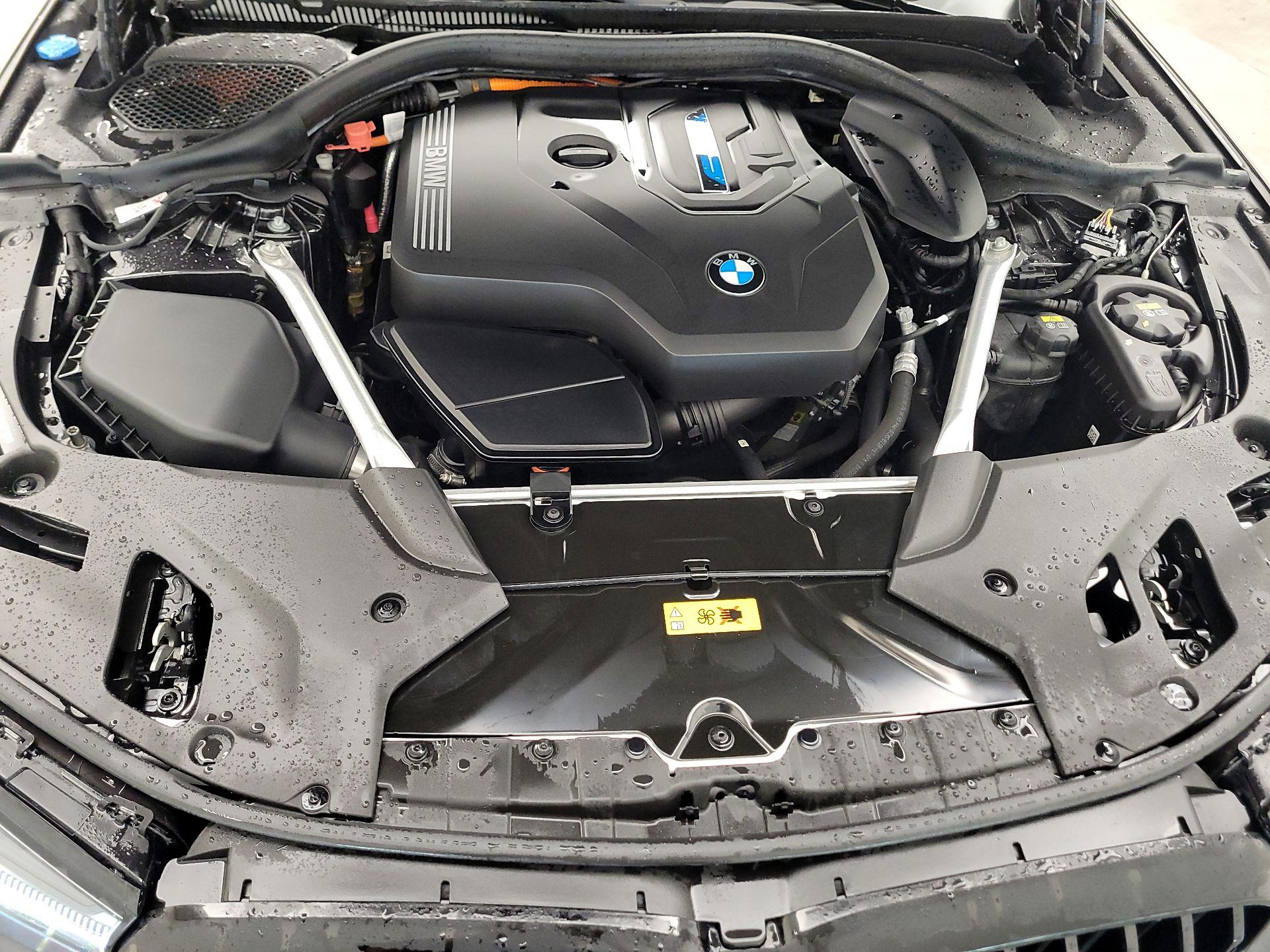 Thumbnail: 2022 BMW 5 Series - 17