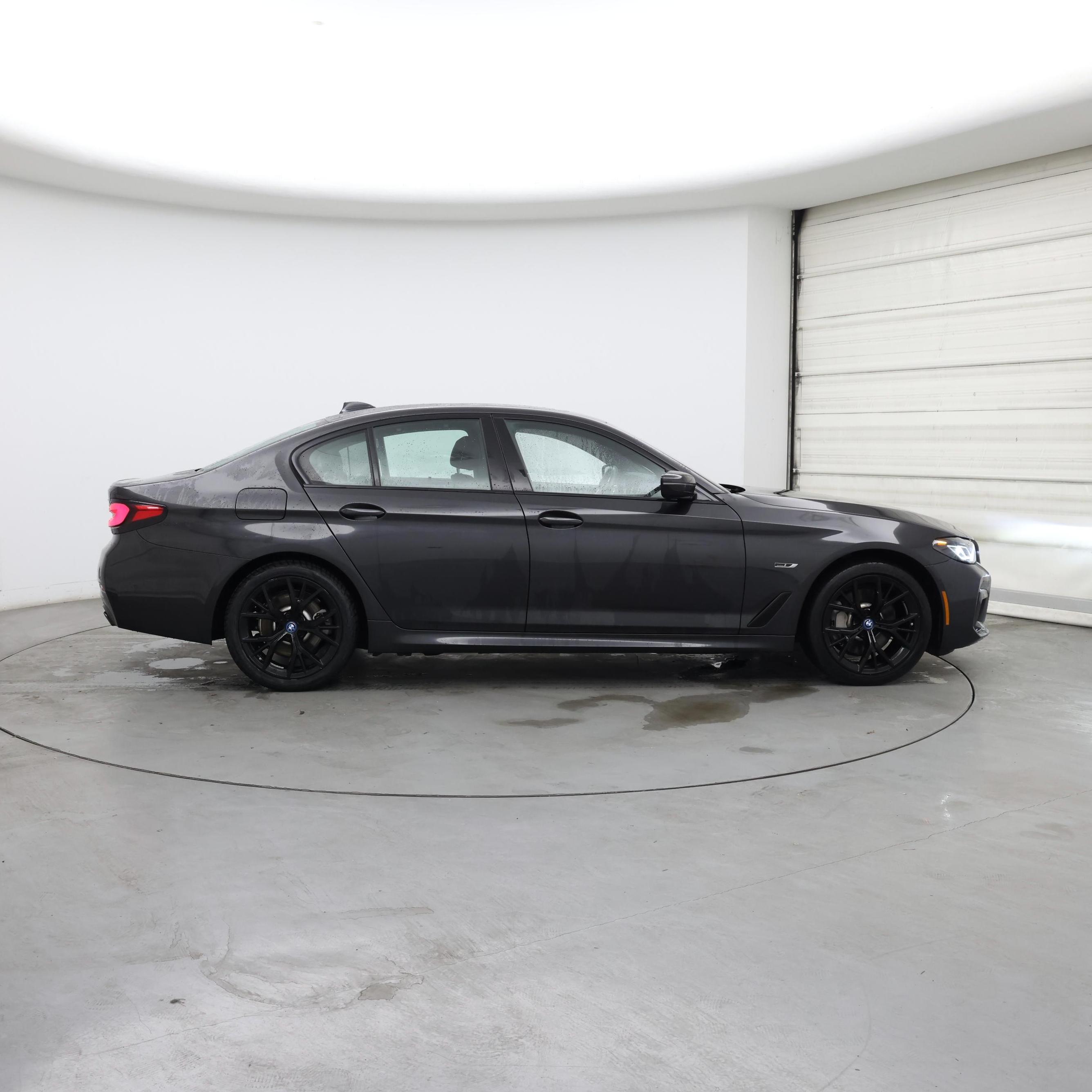 Thumbnail: 2022 BMW 5 Series - 7