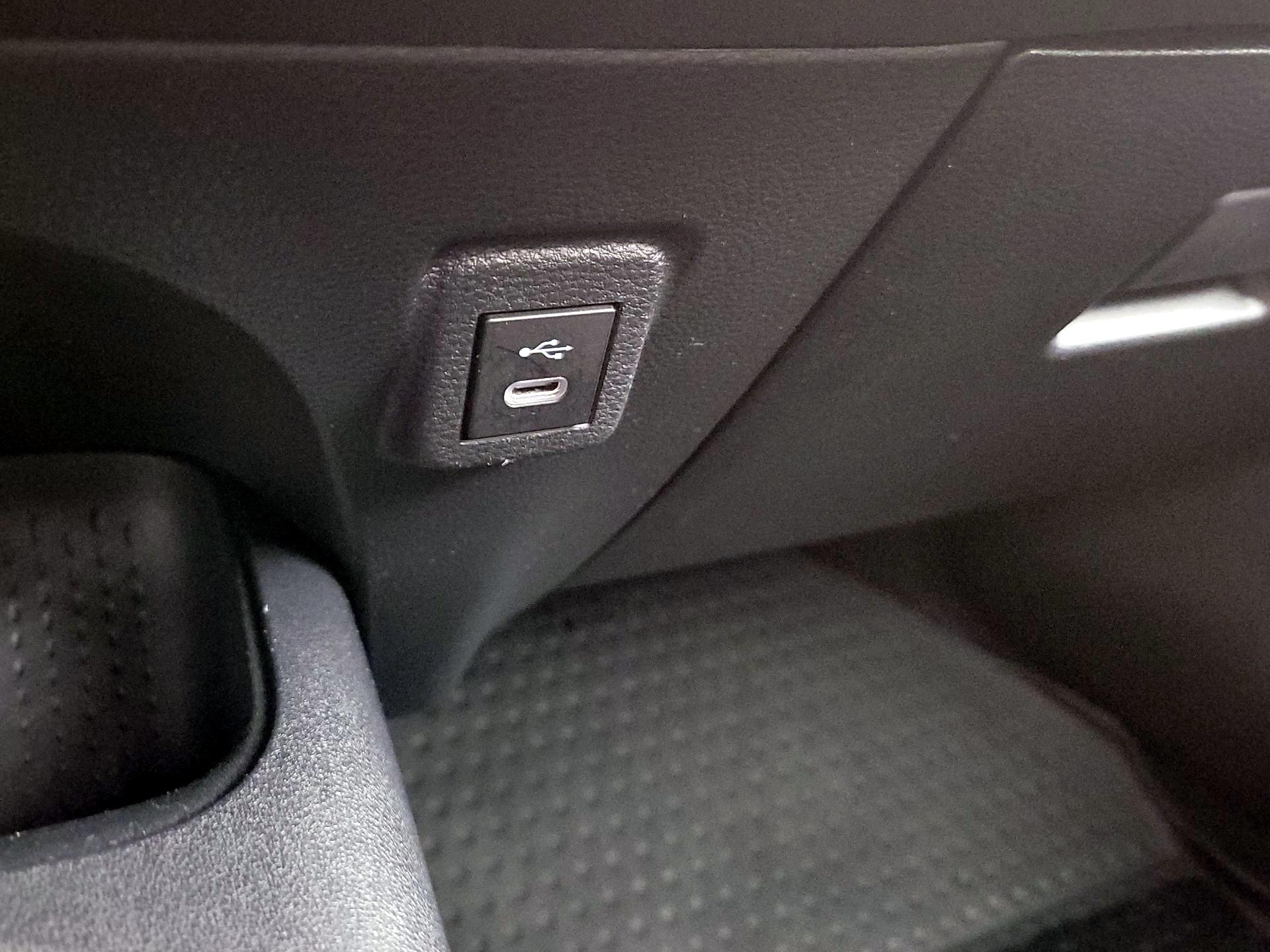 Thumbnail: 2023 Toyota Corolla - 18