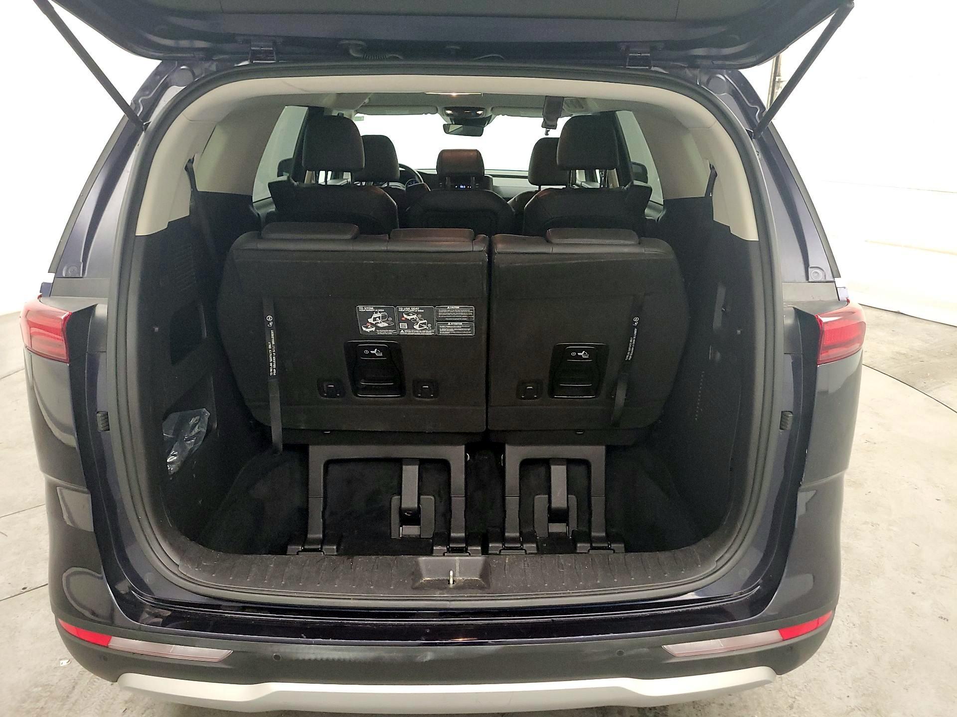 Thumbnail: 2024 Kia Carnival - 20