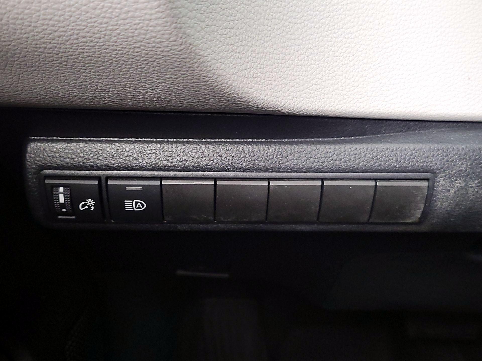 Thumbnail: 2020 Toyota Corolla - 13