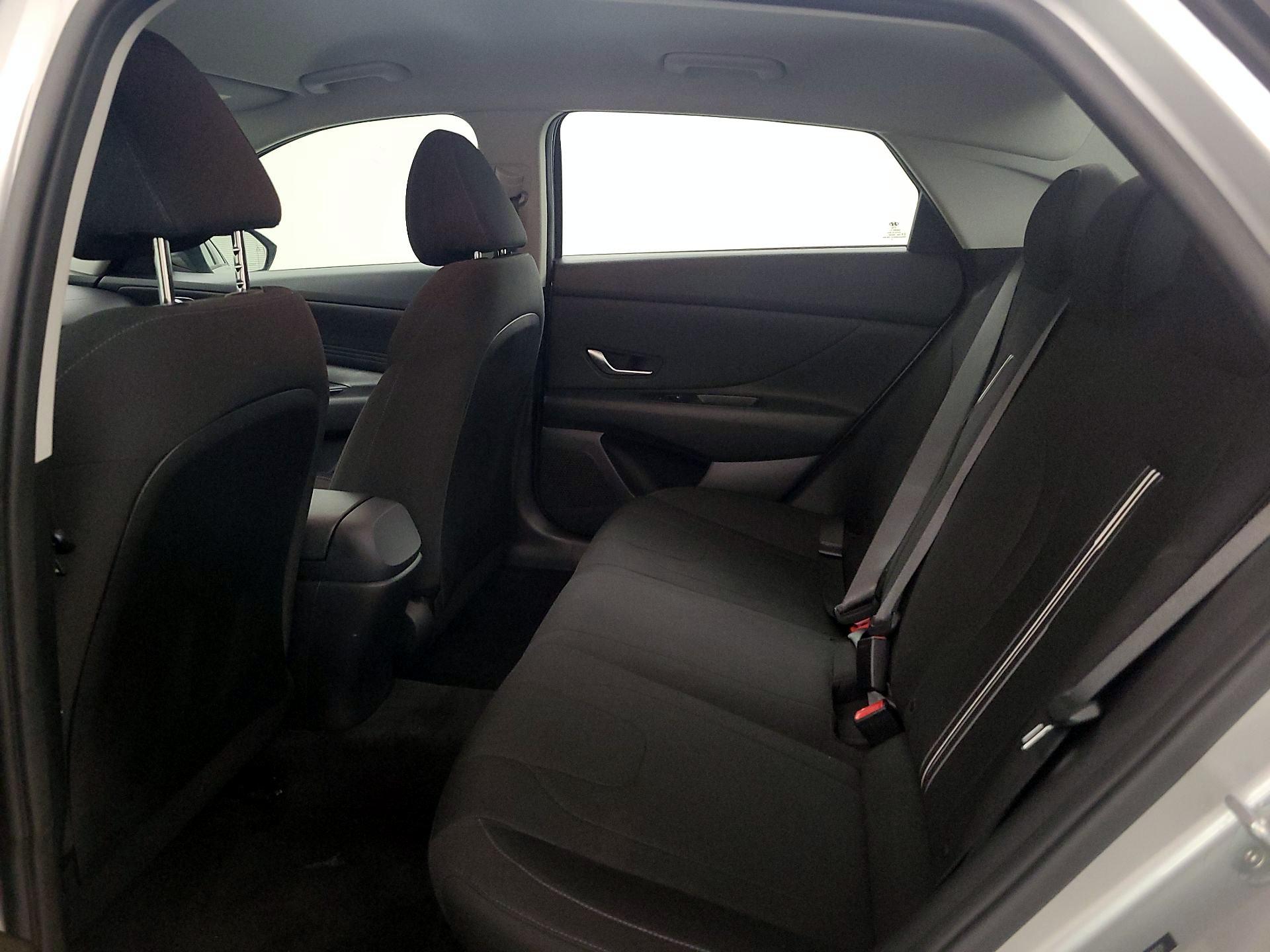 Thumbnail: 2021 Hyundai Elantra - 19