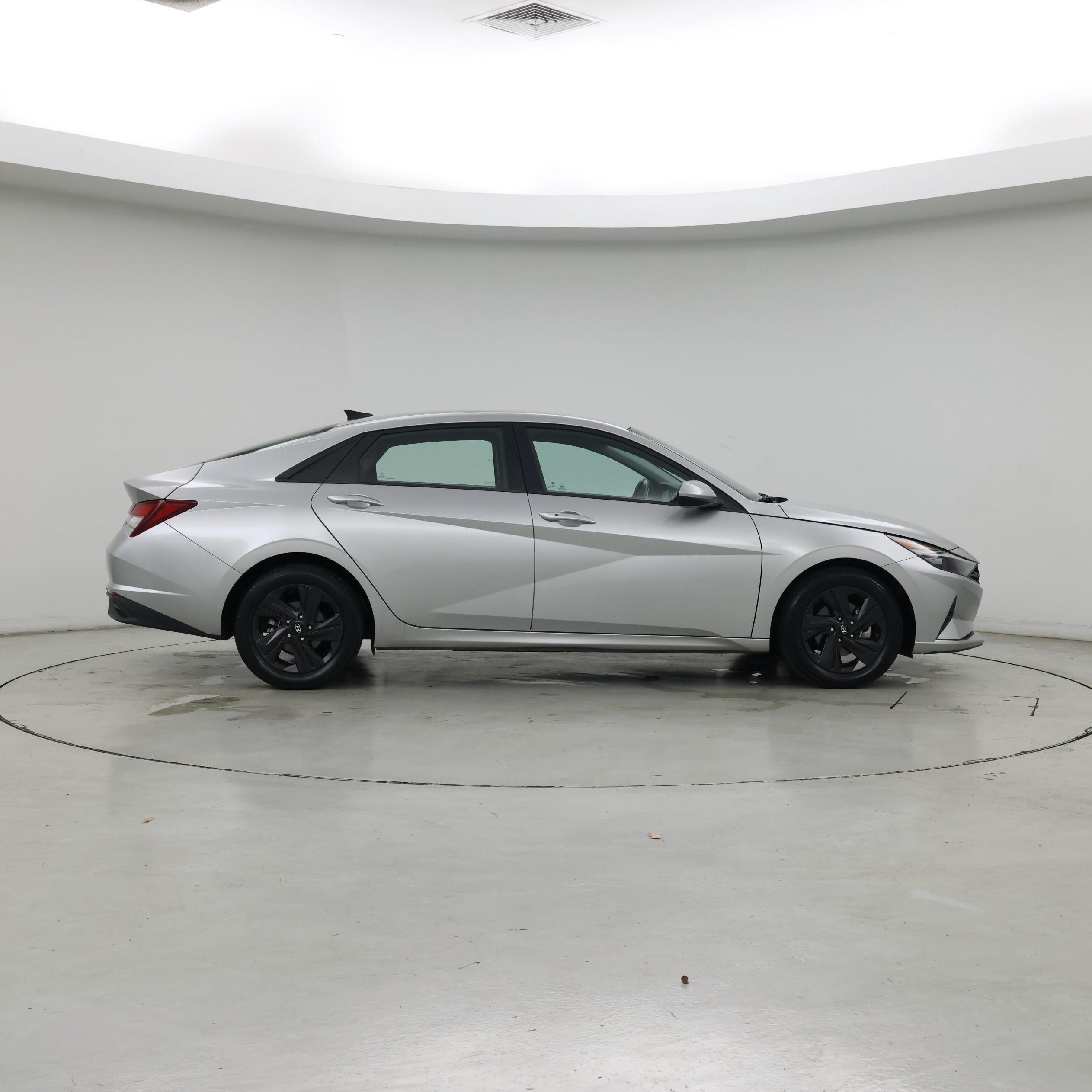 Thumbnail: 2021 Hyundai Elantra - 7