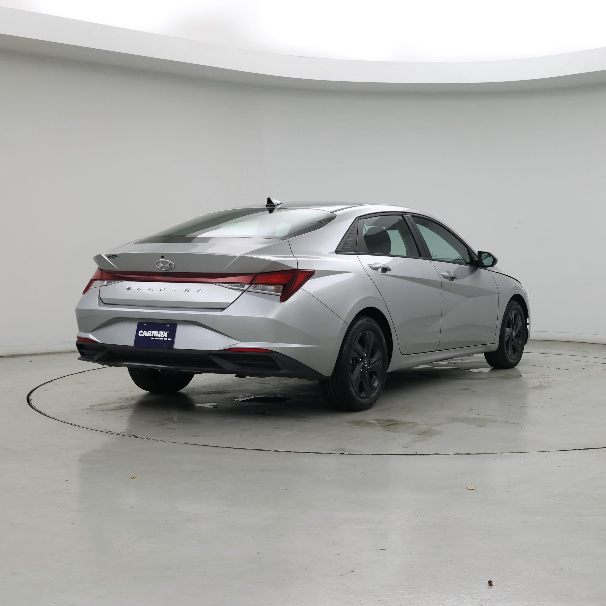 Thumbnail: 2021 Hyundai Elantra - 8