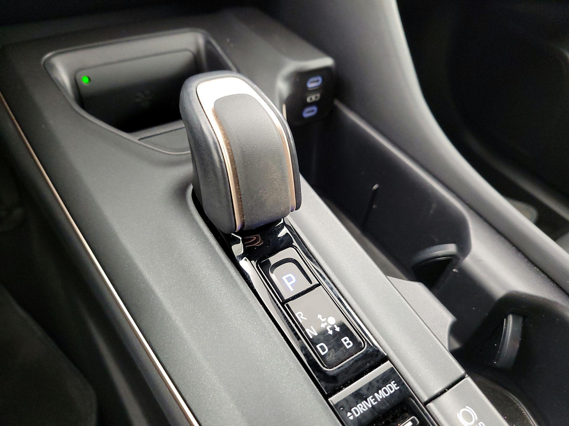 Thumbnail: 2023 Toyota Crown - 16