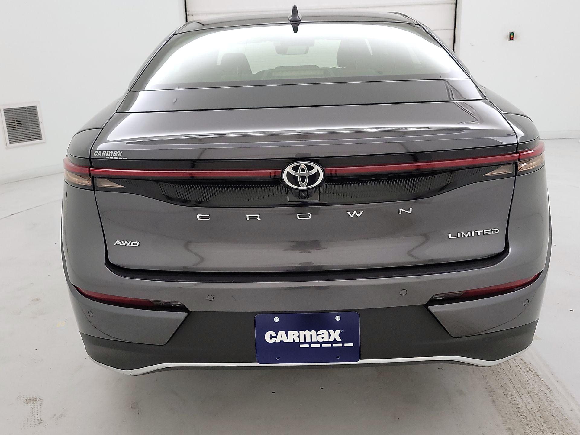 Thumbnail: 2023 Toyota Crown - 6