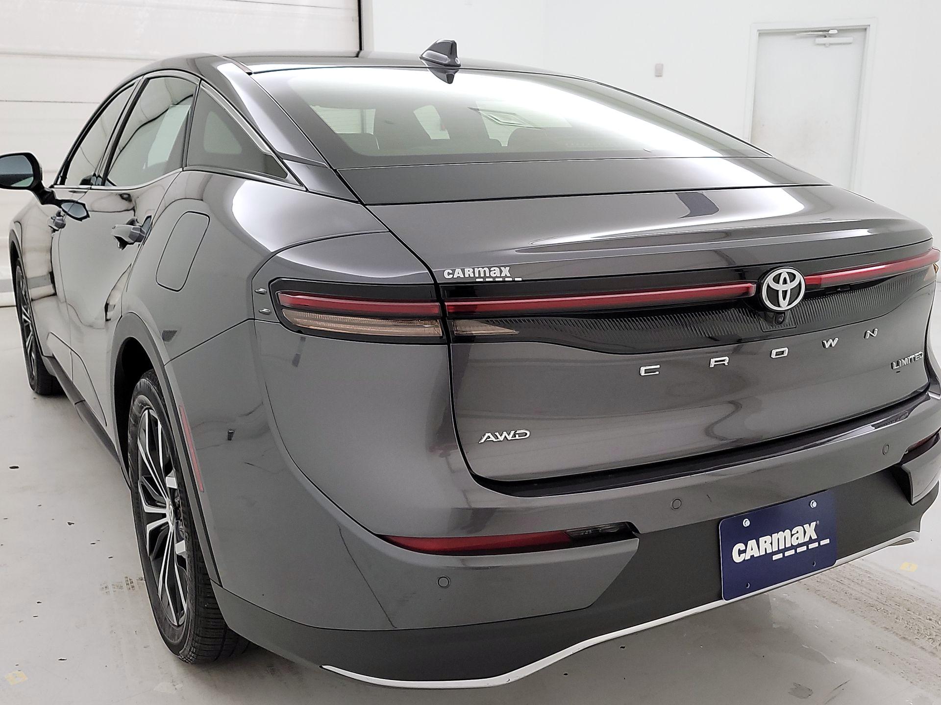 Thumbnail: 2023 Toyota Crown - 7