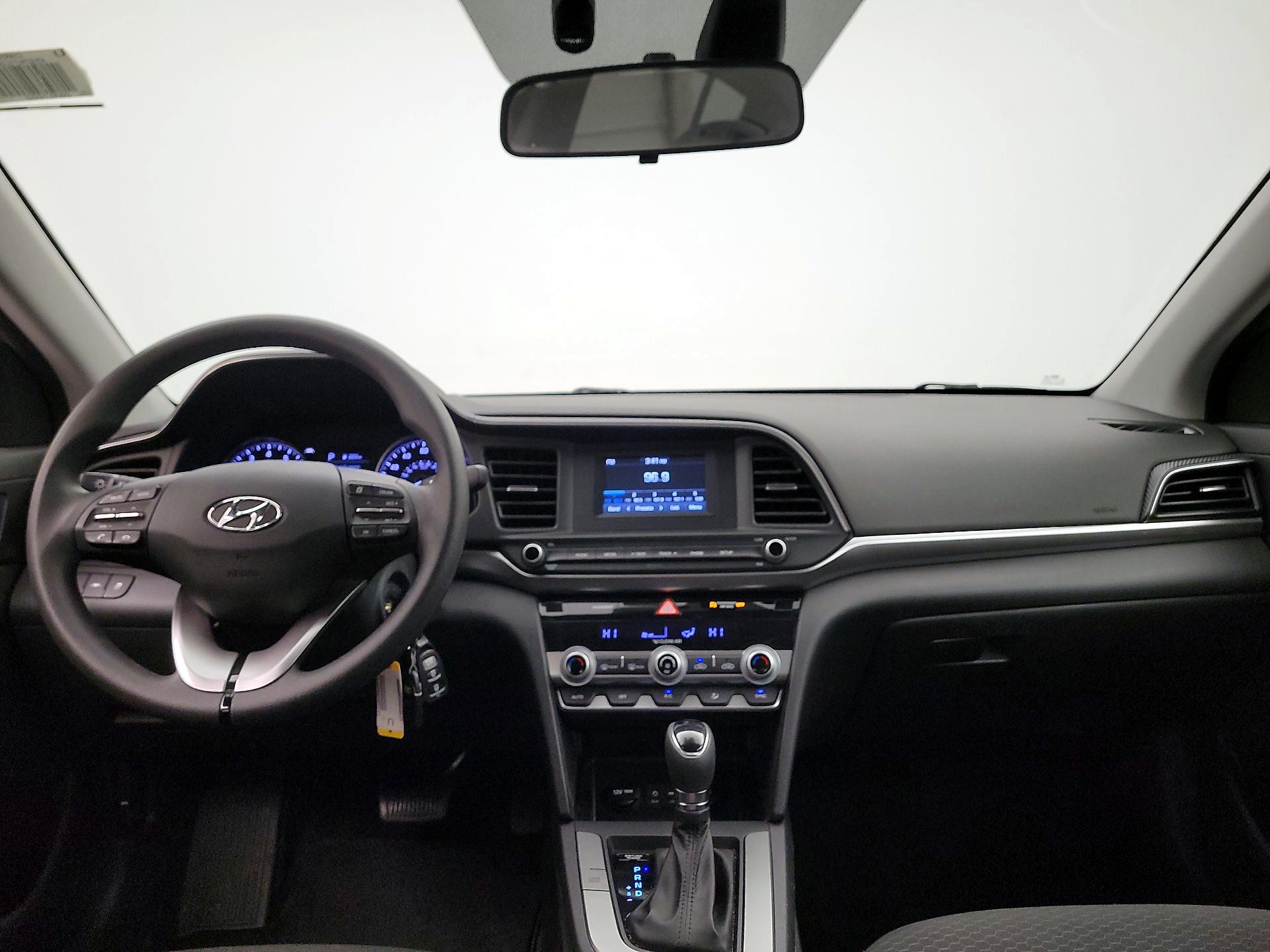 Thumbnail: 2020 Hyundai Elantra - 9