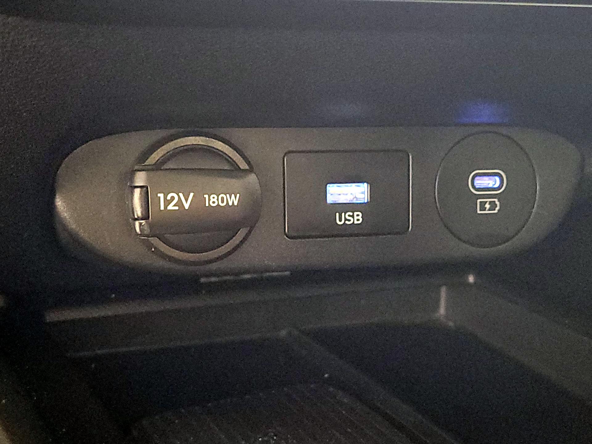 Thumbnail: 2024 Hyundai Elantra - 18