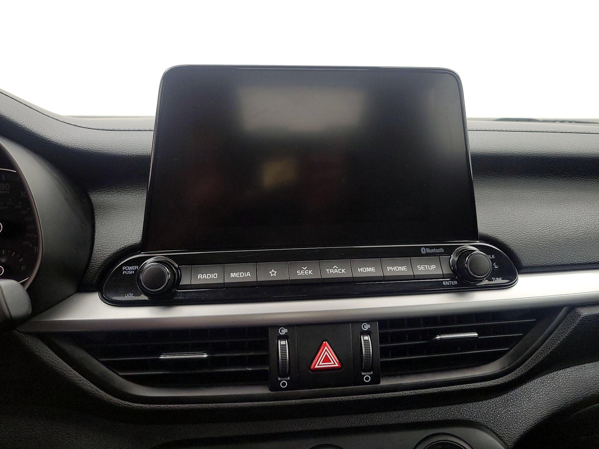 Thumbnail: 2021 Kia Forte - 15