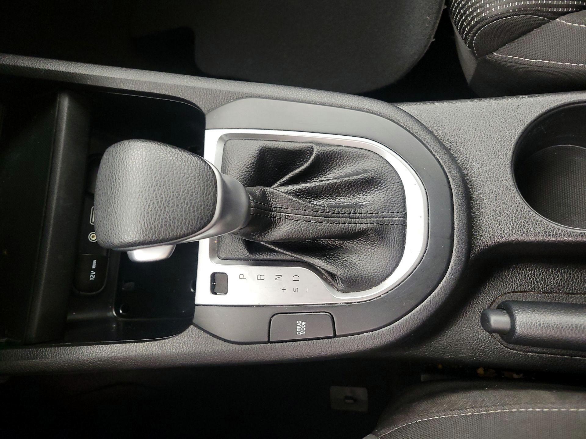 Thumbnail: 2021 Kia Forte - 17