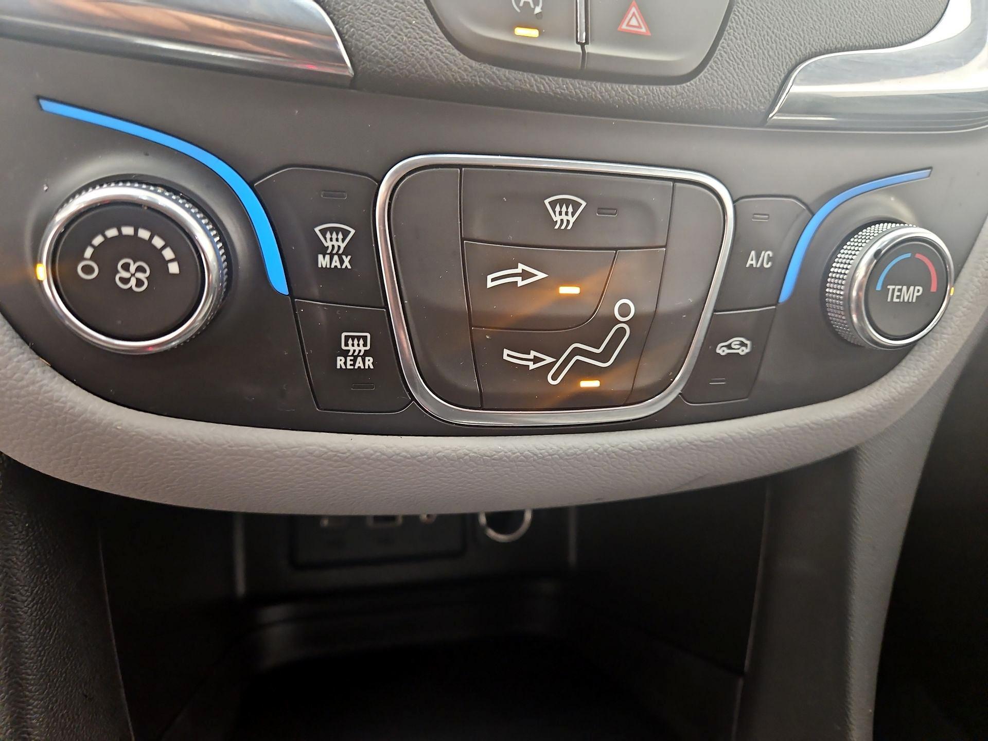 Thumbnail: 2024 Chevrolet Equinox - 16