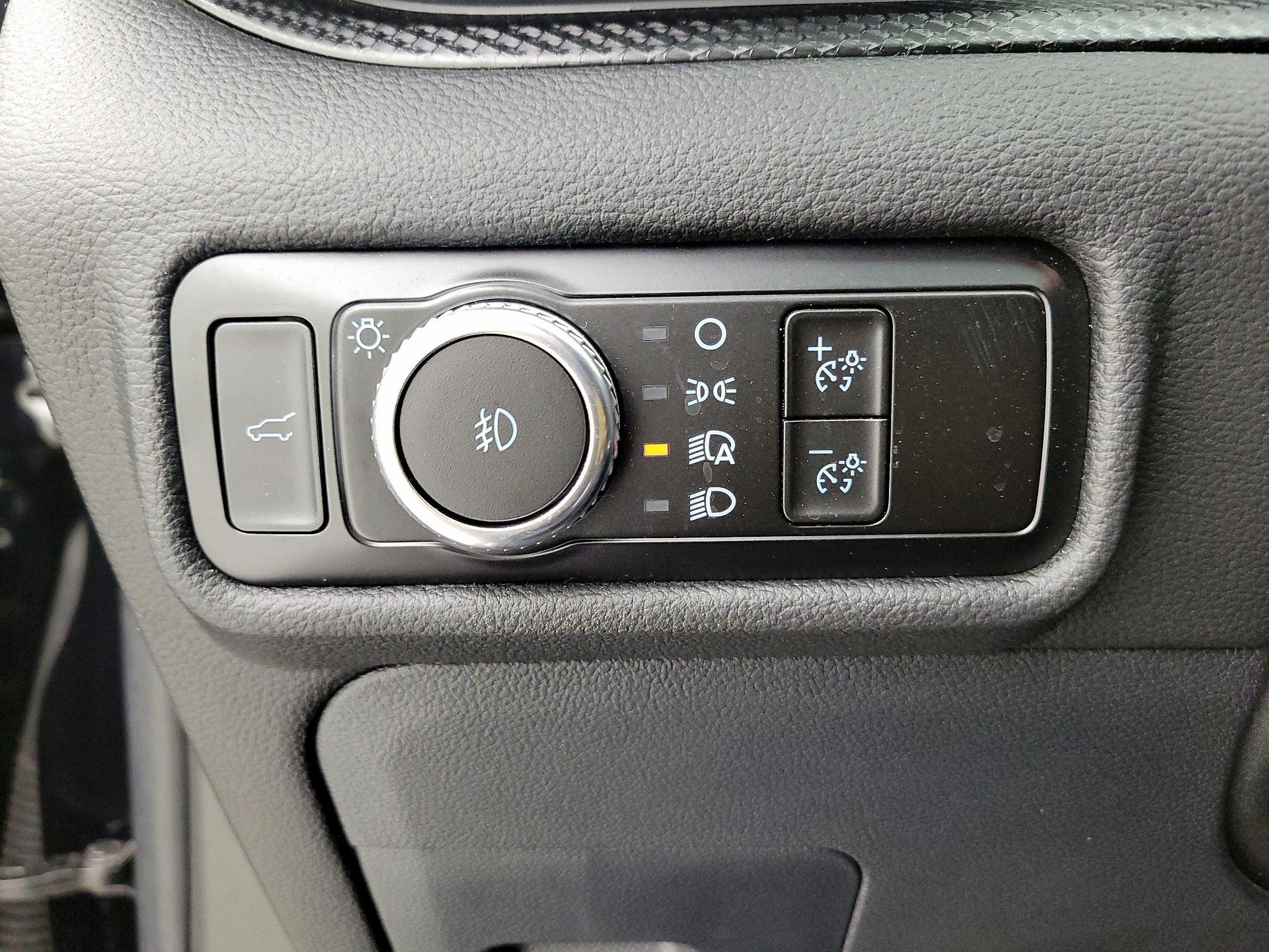 Thumbnail: 2023 Ford Explorer - 13