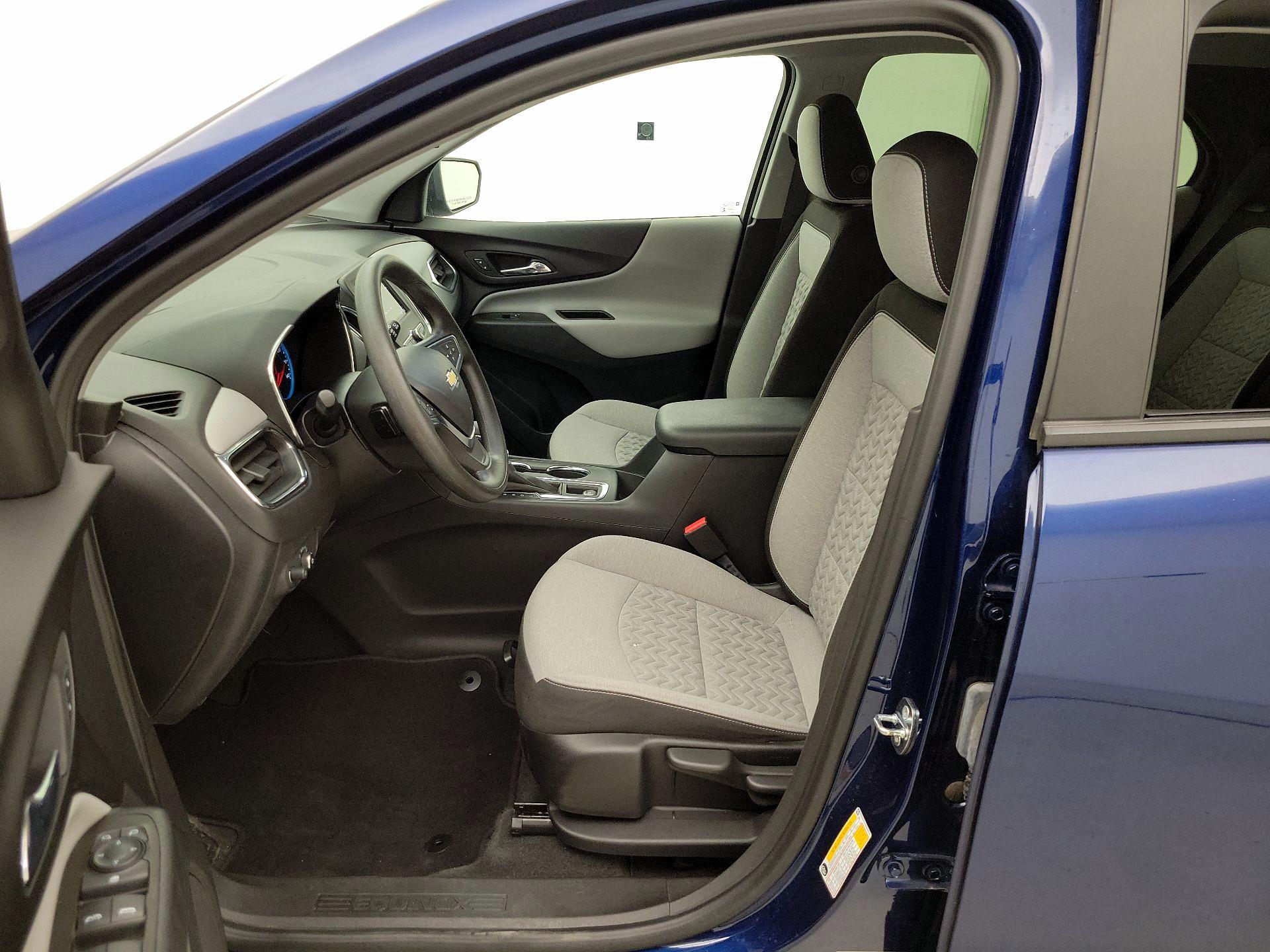 Thumbnail: 2022 Chevrolet Equinox - 11