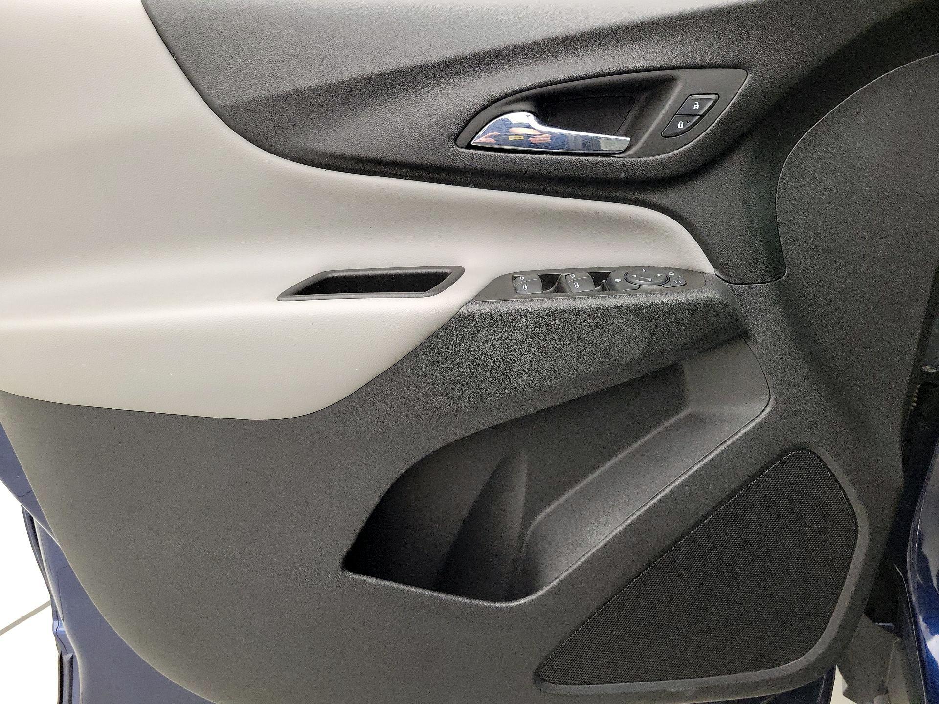 Thumbnail: 2022 Chevrolet Equinox - 12