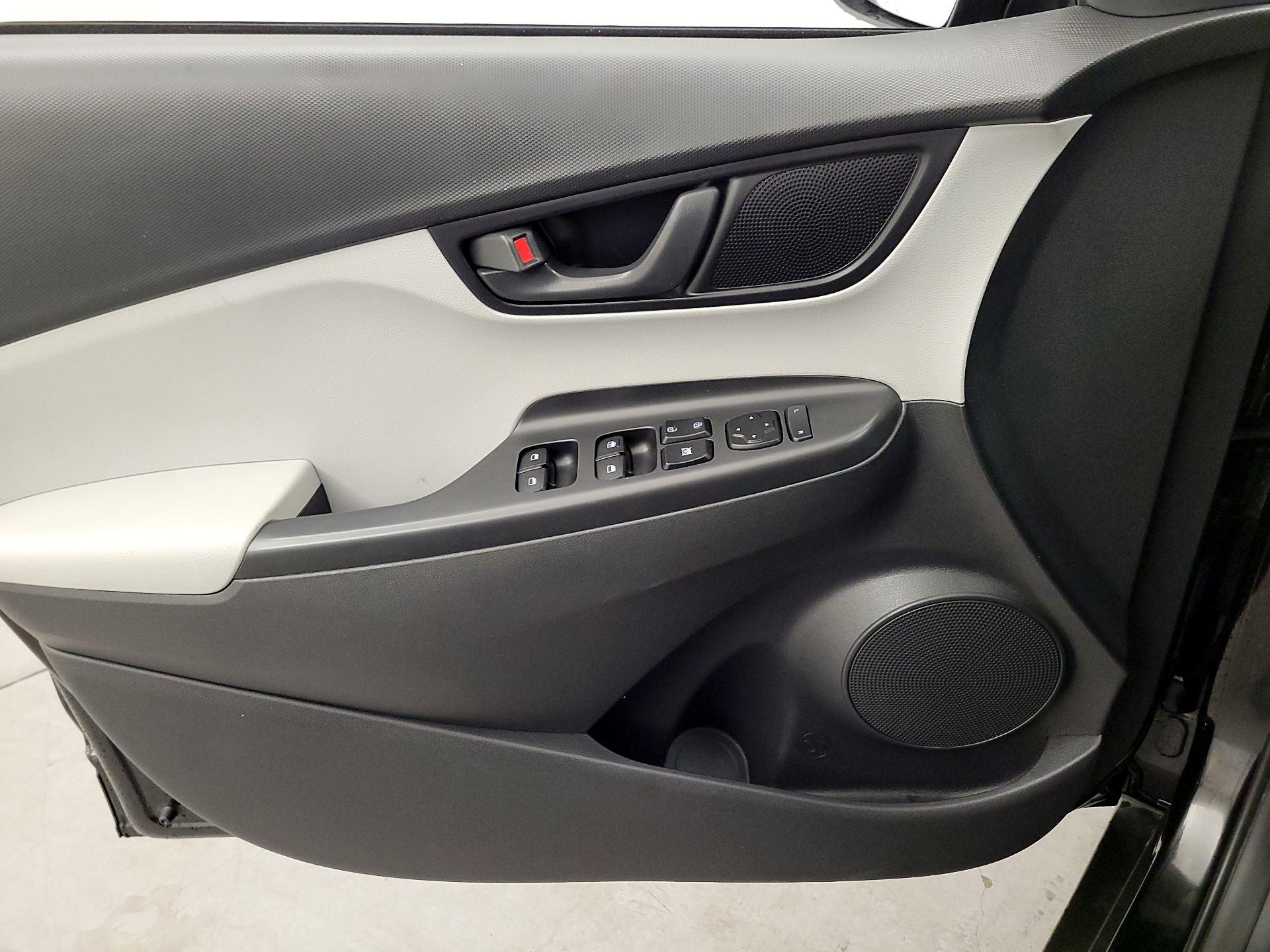 Thumbnail: 2022 Hyundai Kona - 12