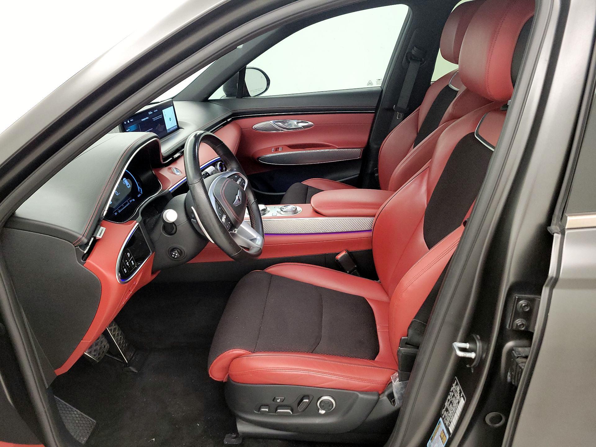 Thumbnail: 2023 Genesis GV70 - 11