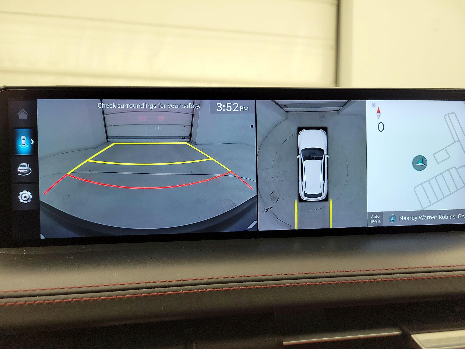 Thumbnail: 2023 Genesis GV70 - 15