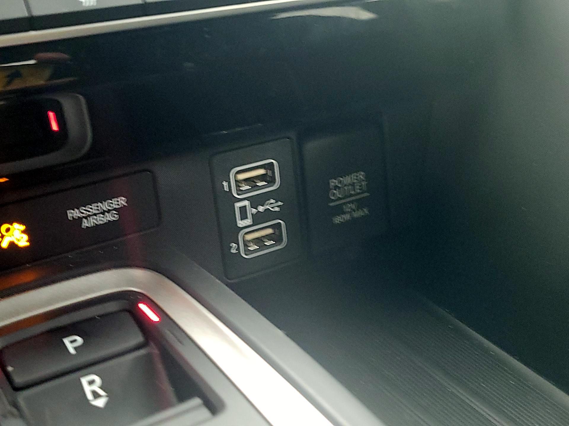 Thumbnail: 2021 Honda Insight - 18